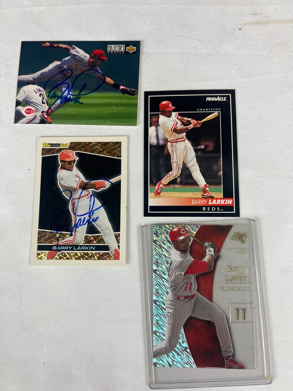 Barry Larkin Autograph Card lot