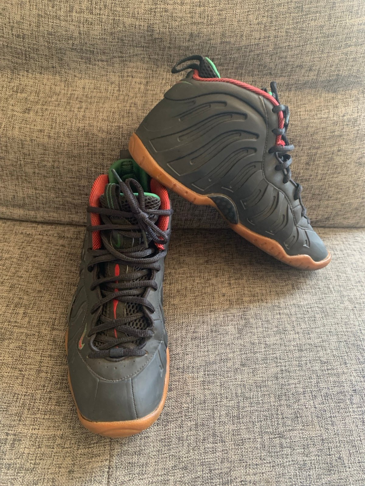 Nike 'Gucci' size 5.5 Youth #644792-004