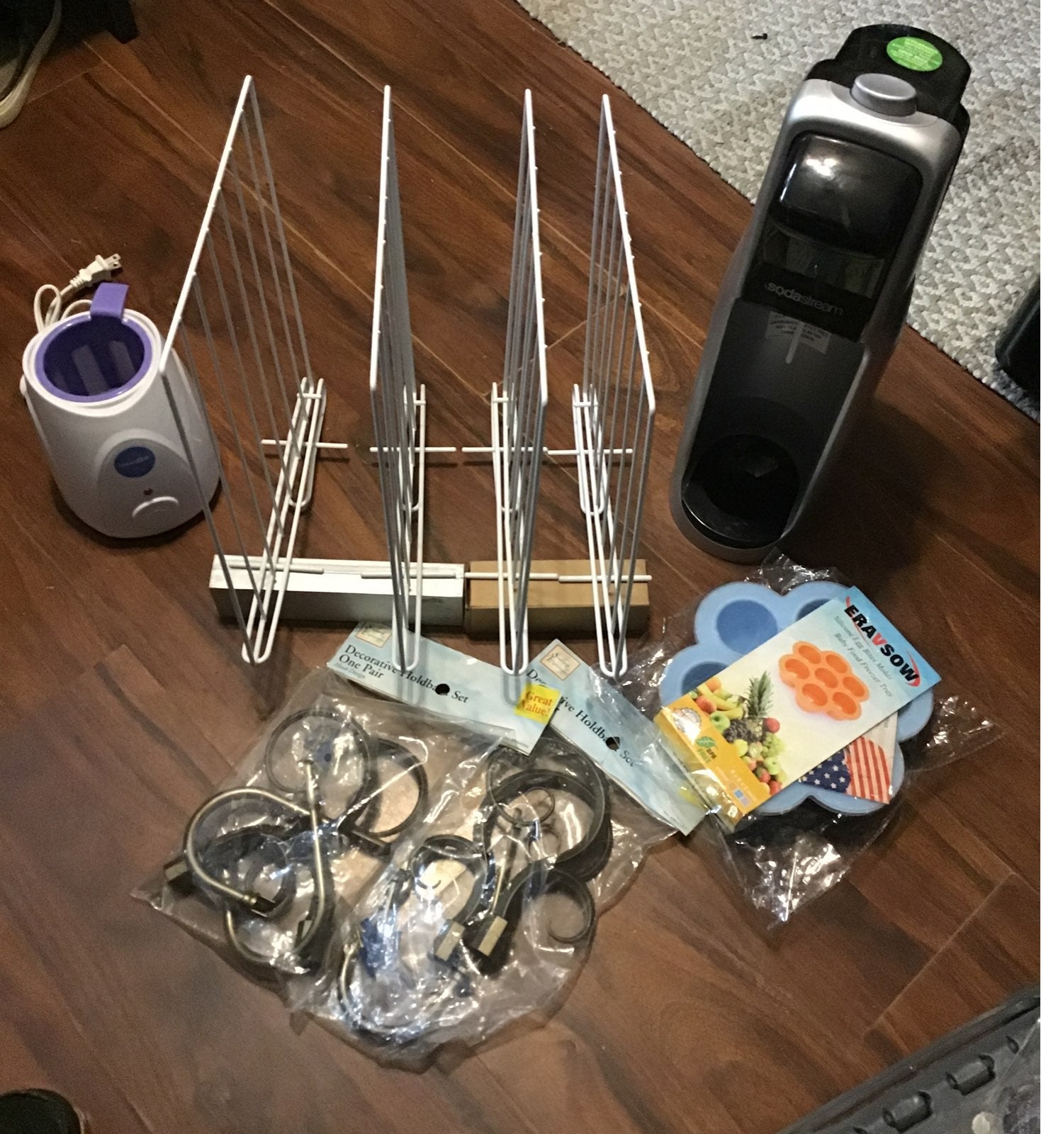 Household item lot Worth 90-100