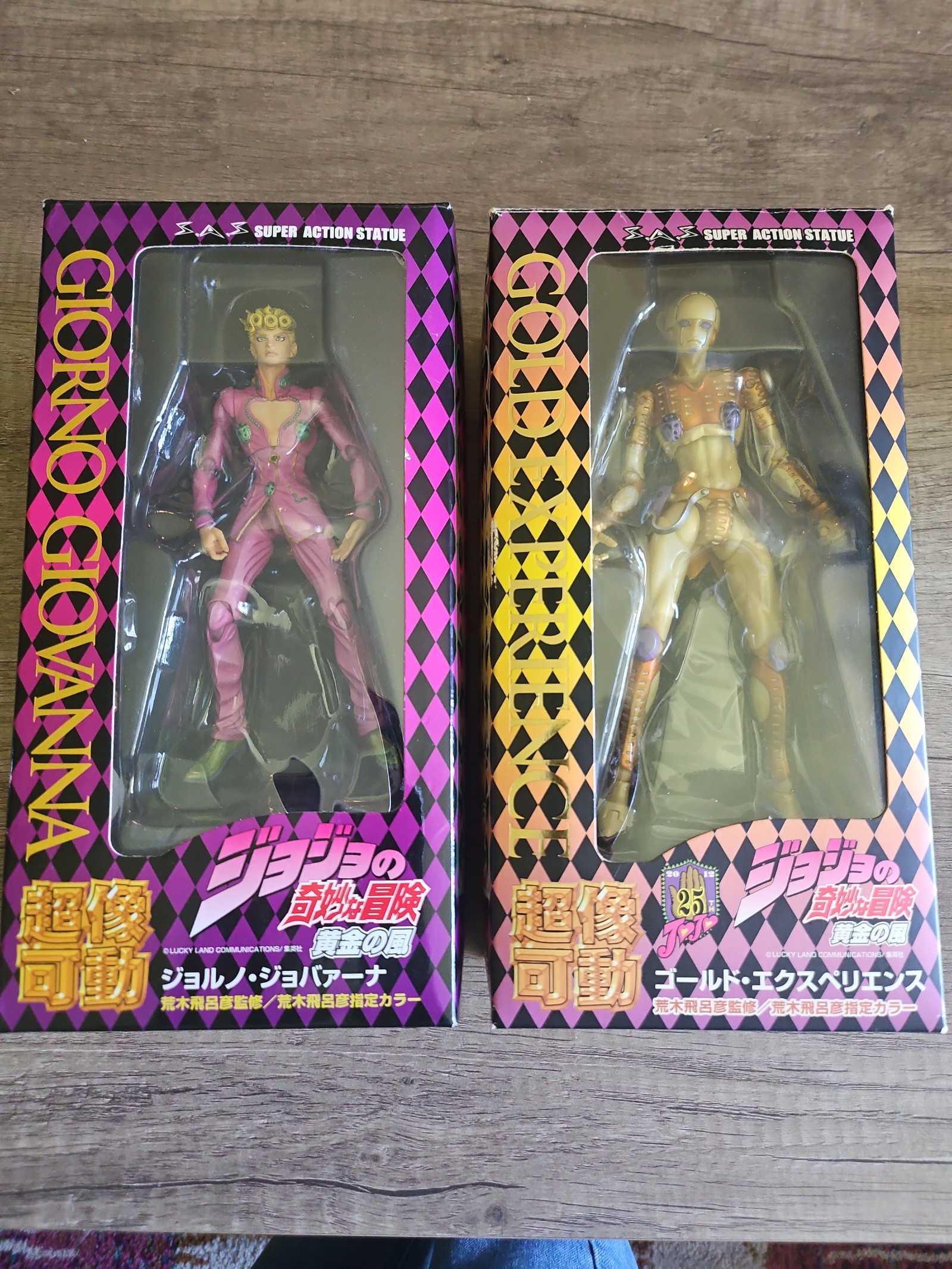 JoJo Super Action Statue Girono Giovanna and Gold Experience