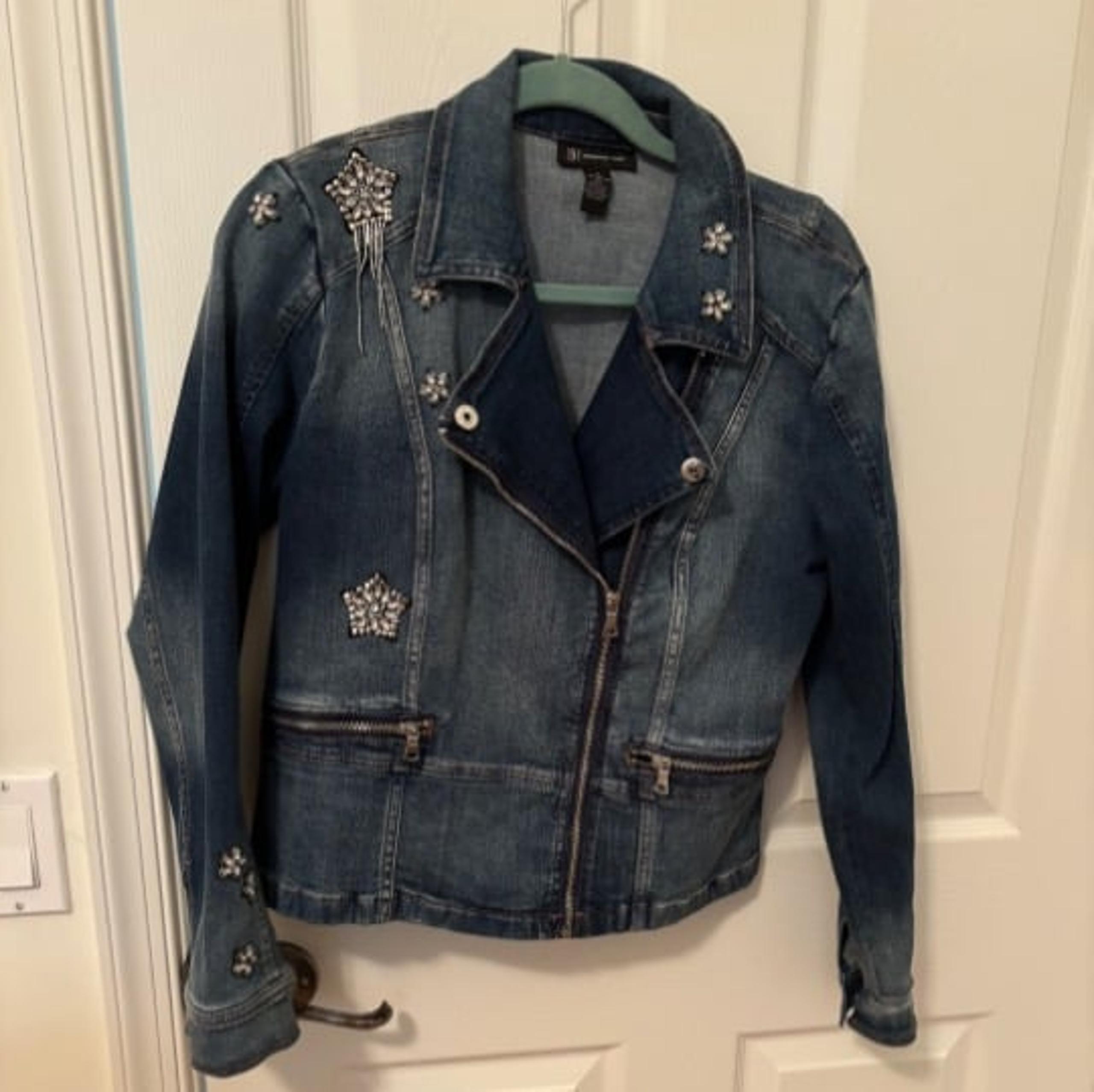 NWOT INC International Concepts rhinestone blue jean medium jacket