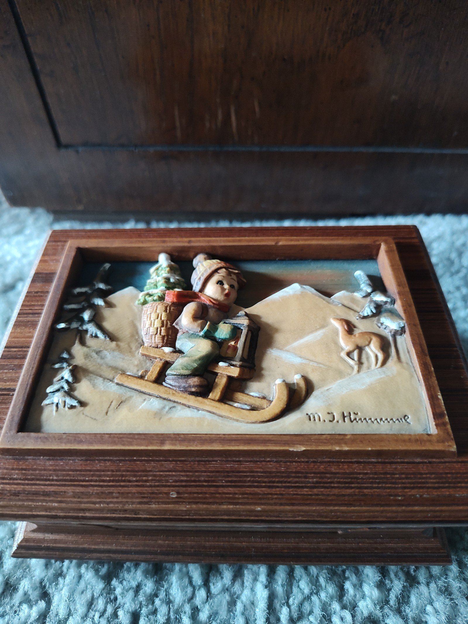 HUMMEL FIRST EDITION - THE FOUR SEASONS -LIMITED EDITION MUSIC BOX- MAKE OFFER