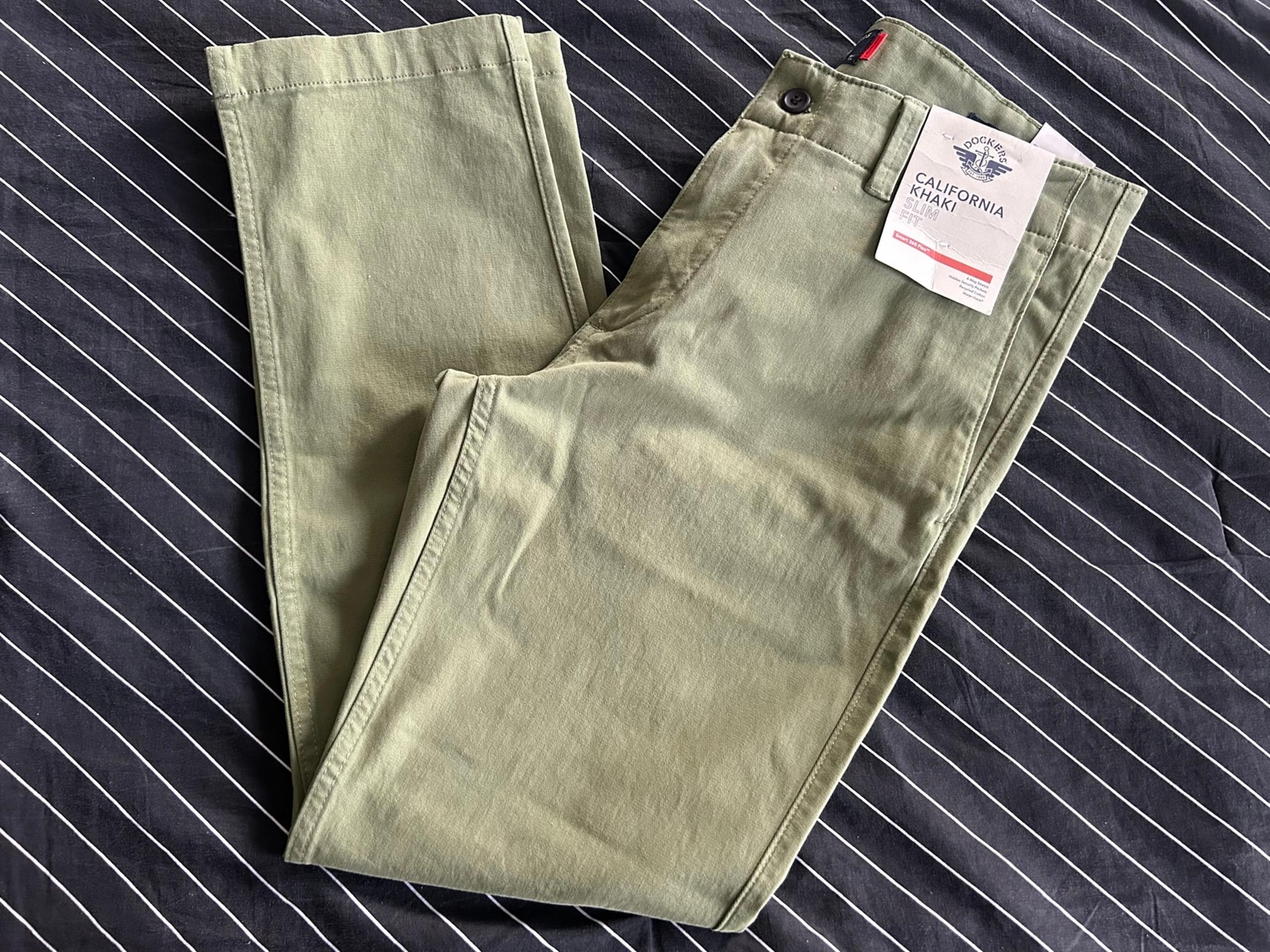 Dockers Men's Green Smart 360 Flex Slim Fit Pants 32x30