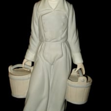 LLADRO BOY WITH MILK PAILS RETIRED MATTE PORCELAIN FIGURINE # 4811 MINT