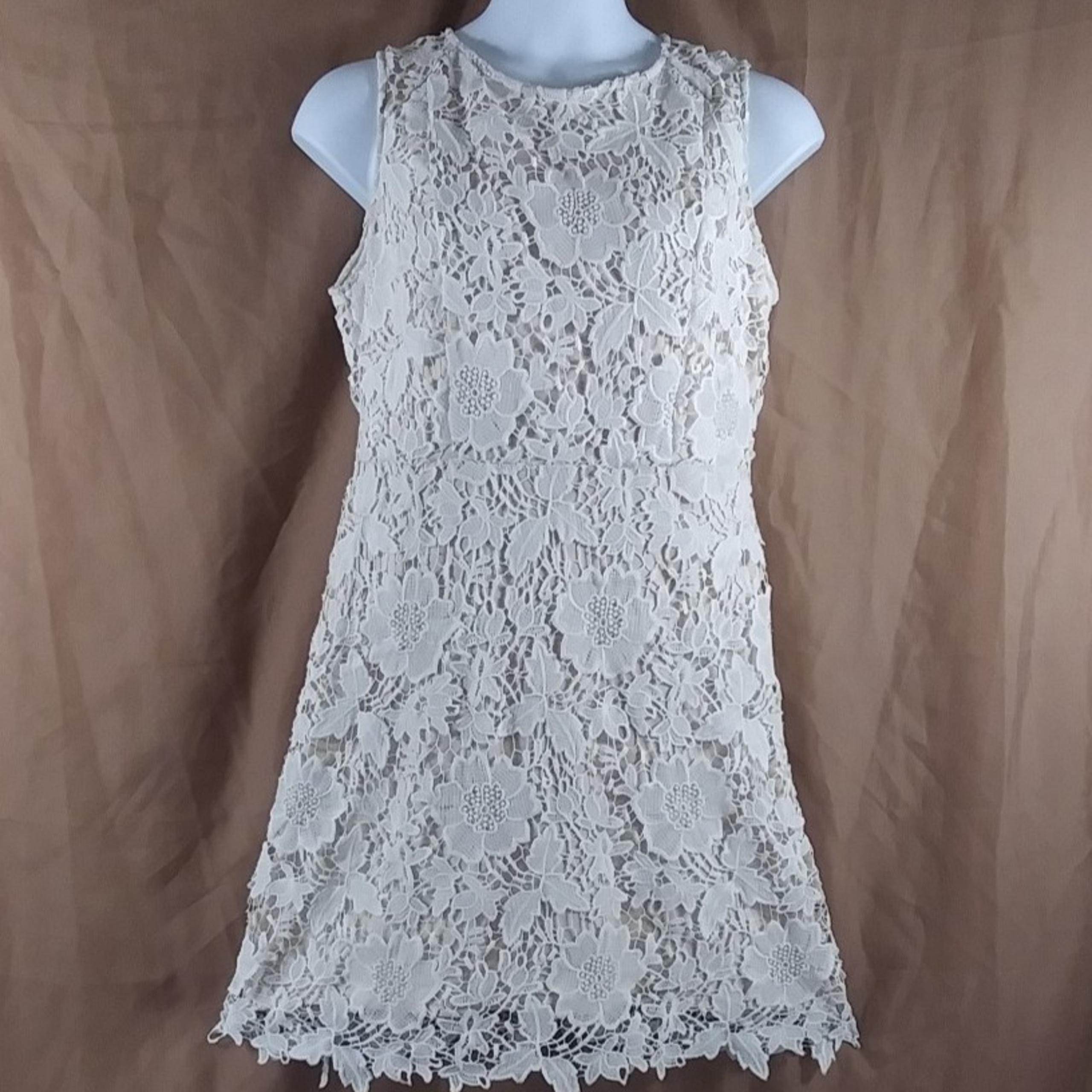 New York & Co. Women's White Sleeveless Lace Overlay Floral Dress Plus Size 16