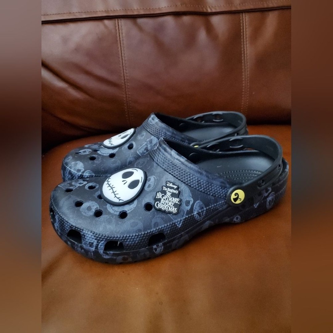 M 10 W 12 nightmare before christmas crocs Glow N The Dark Clog Jack Skellington