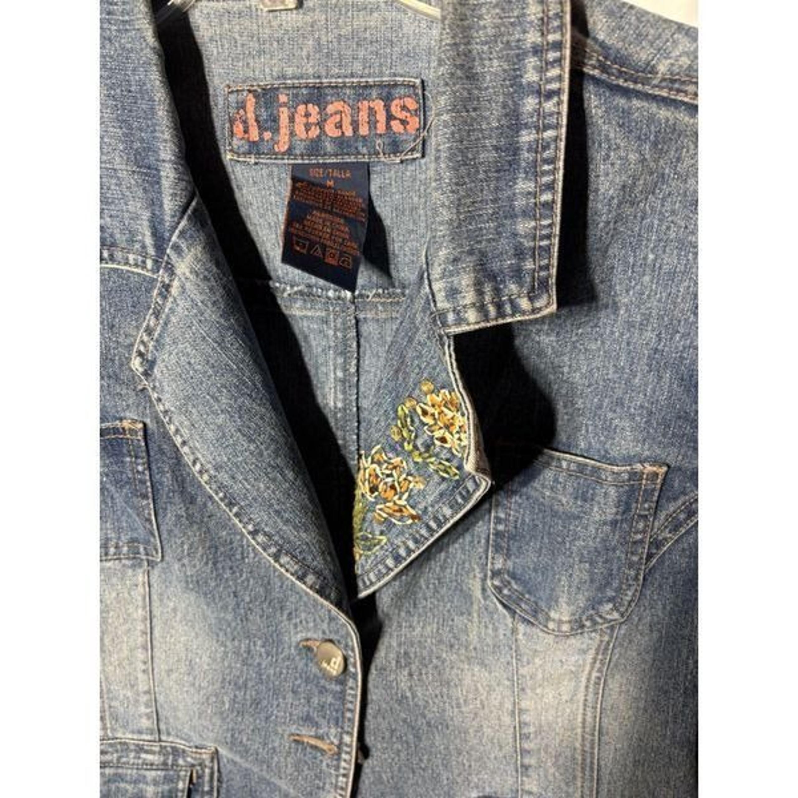 D Jeans Blue Jean Denim Jacket with Floral Embroidery EPC Size Medium Excellent