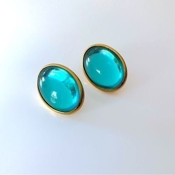 Vintage Trifari Blue Glass Clip Earrings