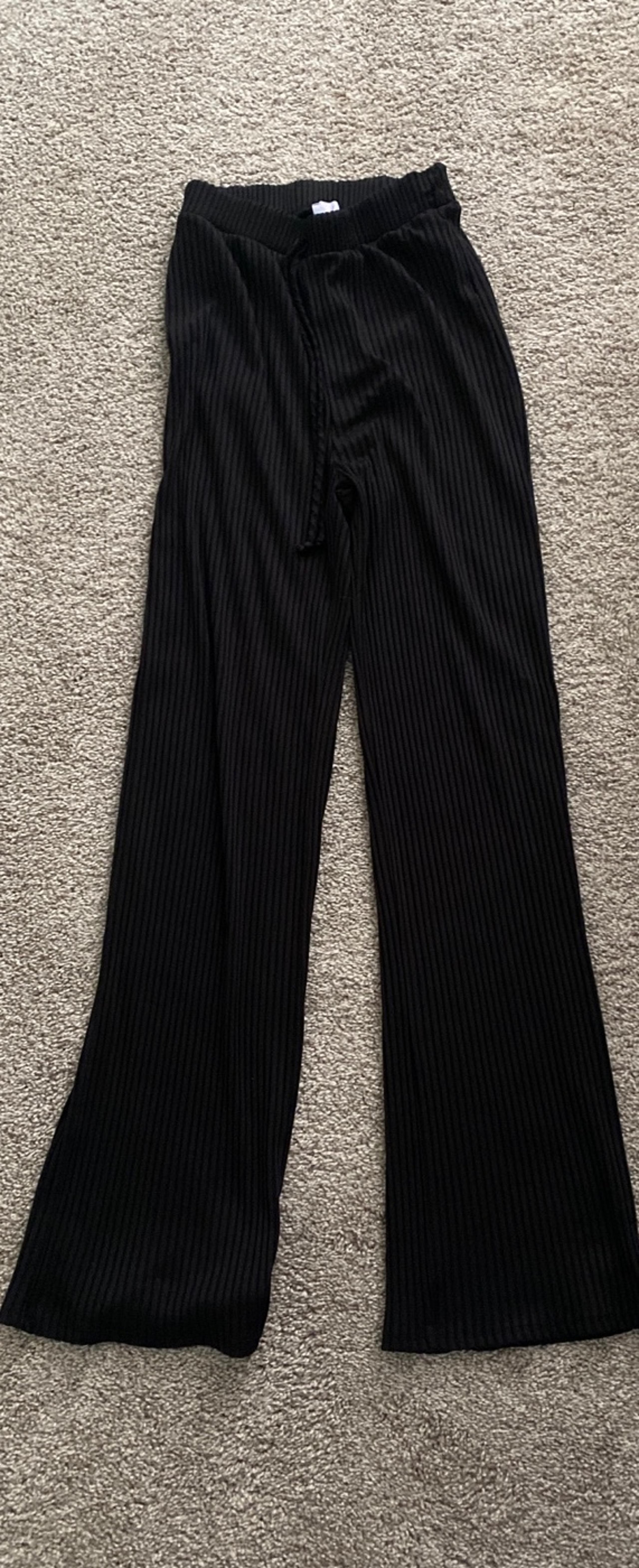 black pants women