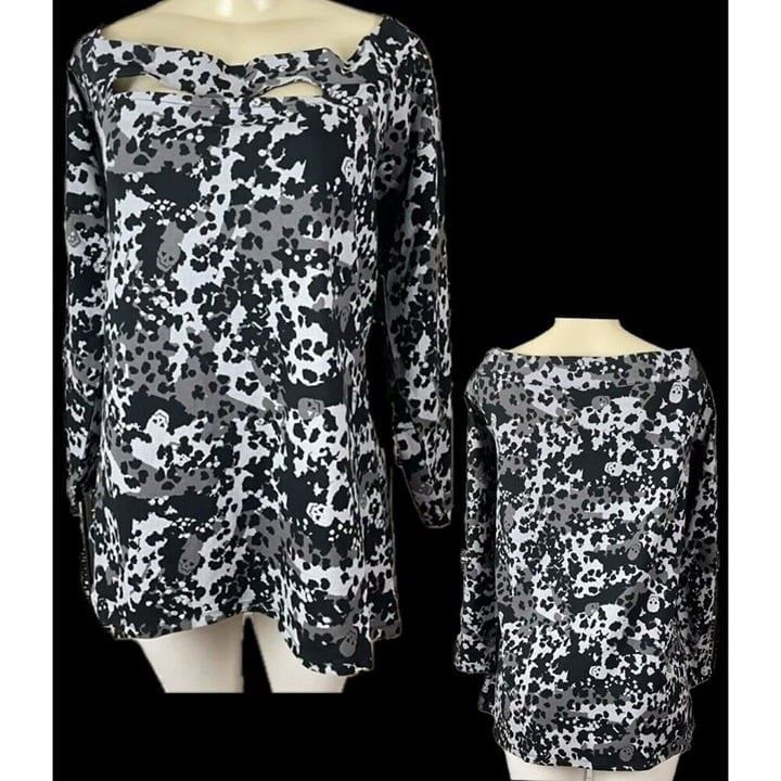 Lovesick 4 Black Hidden Skull Print Keyhole Neck On/Off Shoulder Long Sleeve Tee