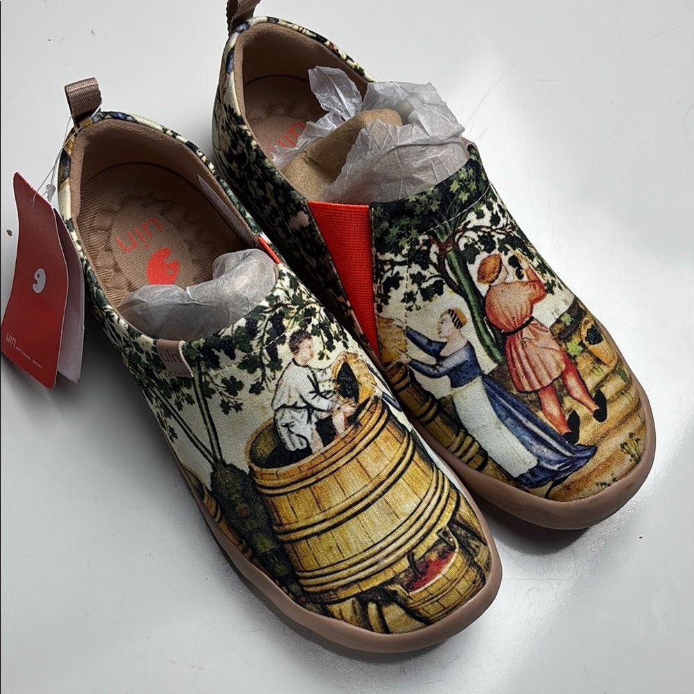 Uin art du vin slip on travel shoes