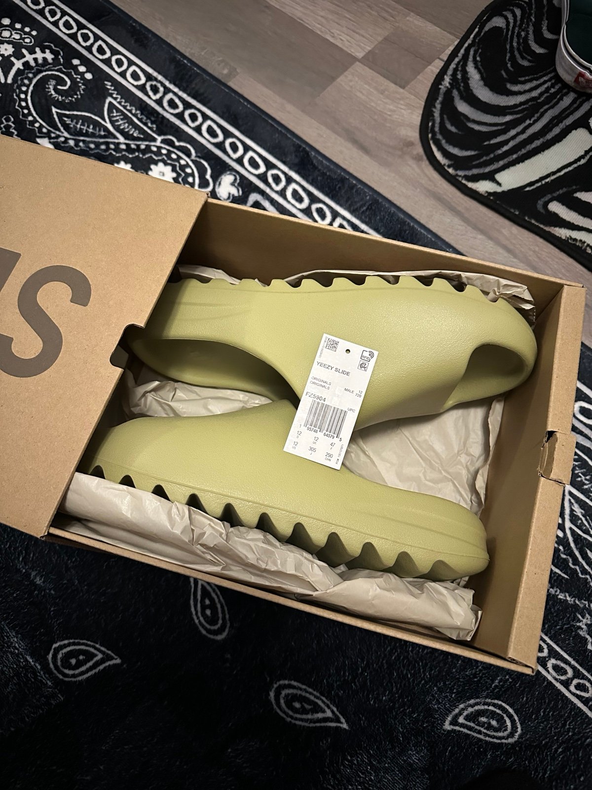 Yeezy Slide