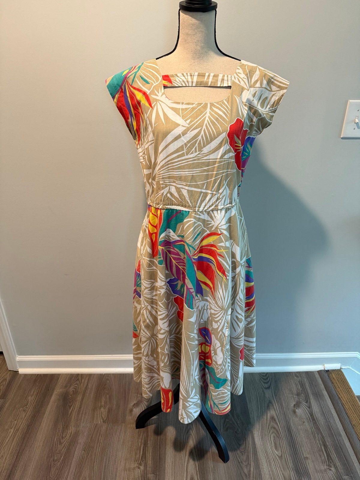 Brenner Vintage Dress Palm Leaf Hawaiian Beach Vacation Women’s size 7 / 8 USA