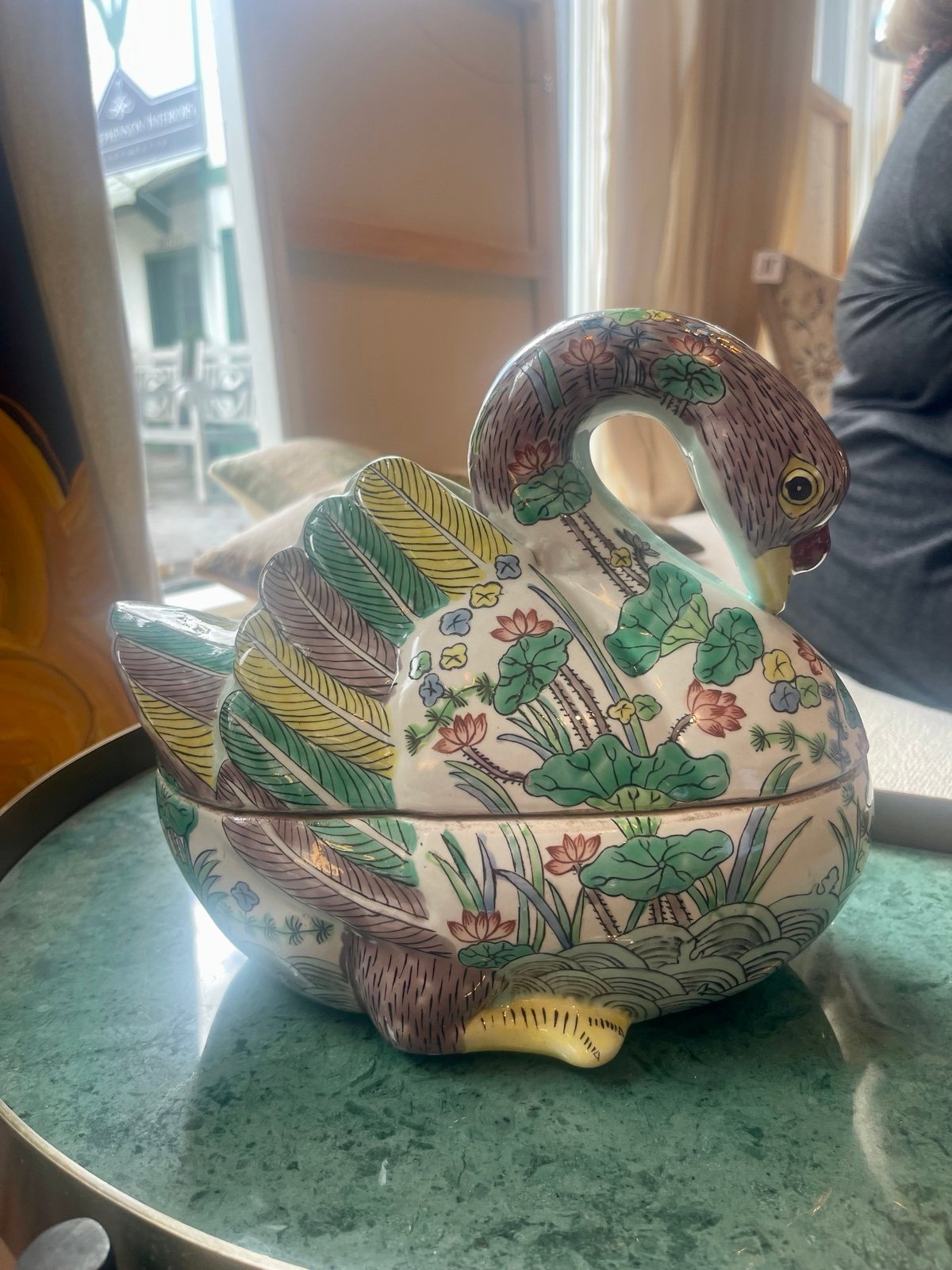 Vintage Mottahedeh Style Soup Tureen