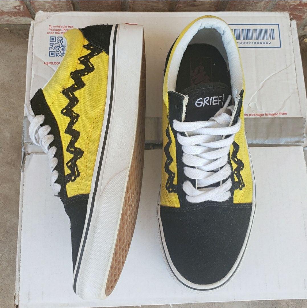 Vans Old Skool Peanuts Charlie Brown/Black Sneakers