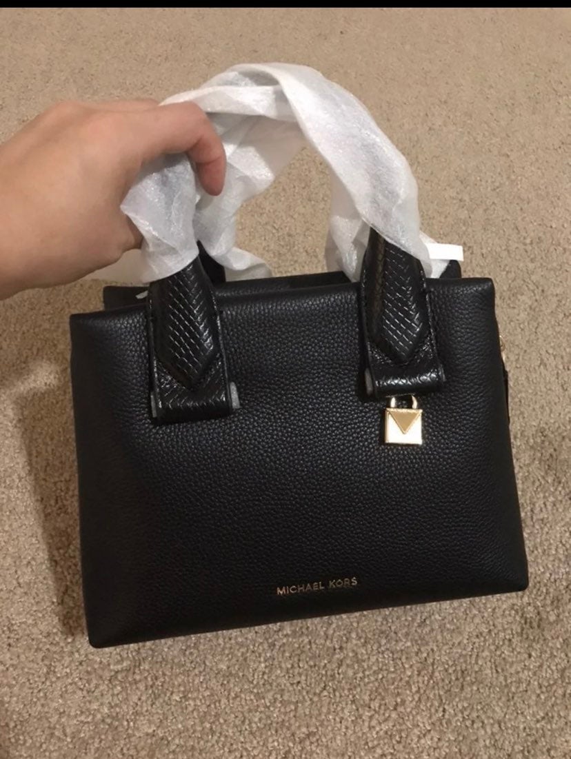 New Michael Kors purse