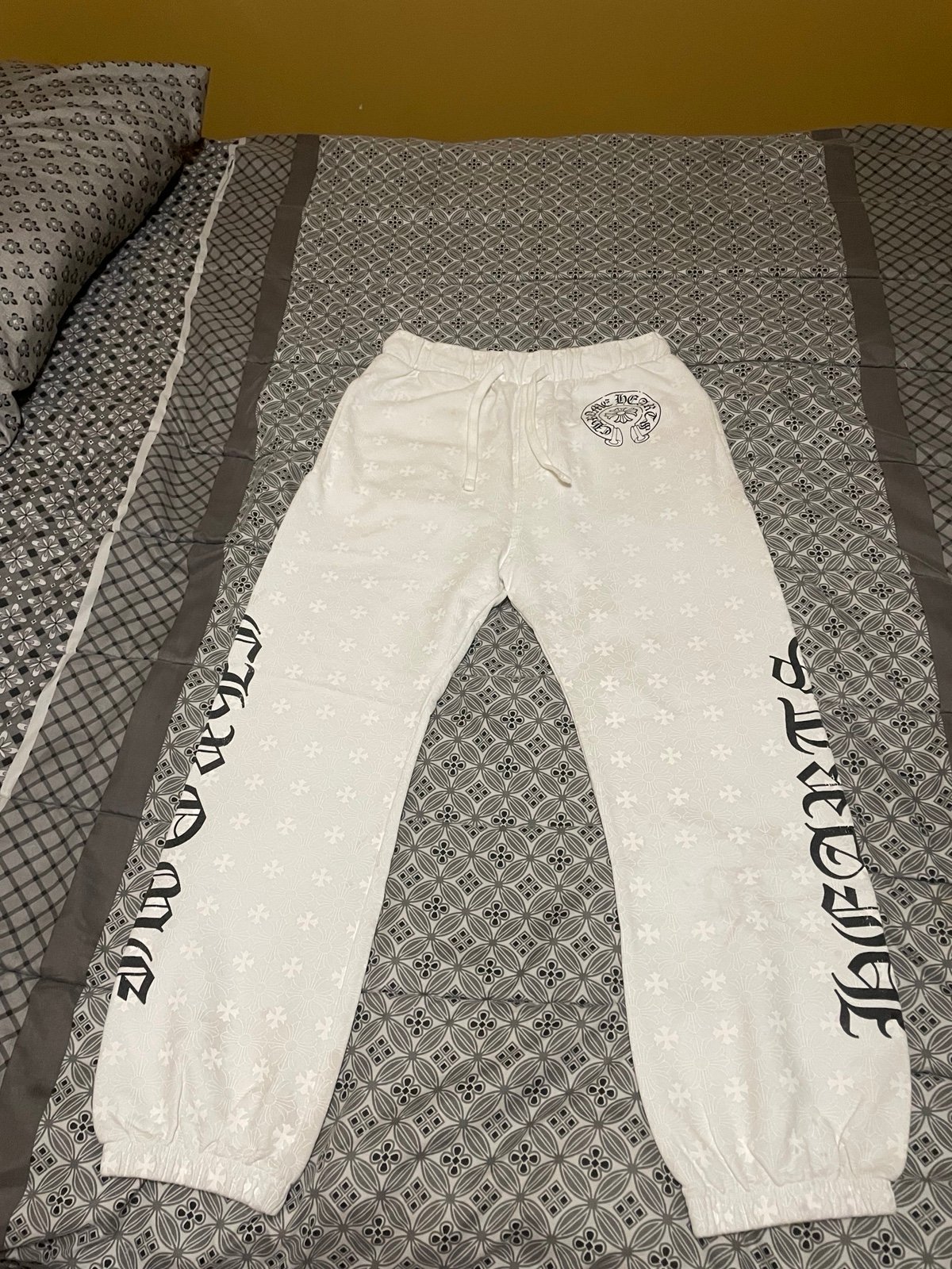 スウェットパンツ Chrome Hearts Plus Cross All Over Print Sweatpants Chrome Hearts Plus Cross All Over Print Sweatpants