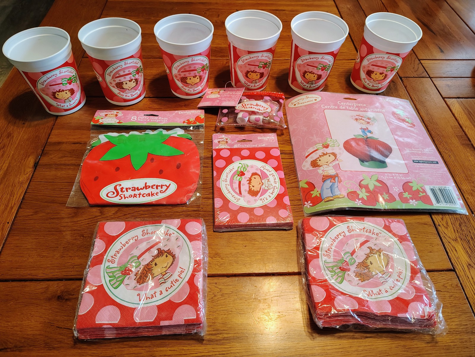 Vintage Y2K 2003 Strawberry Shortcake Party Supplies