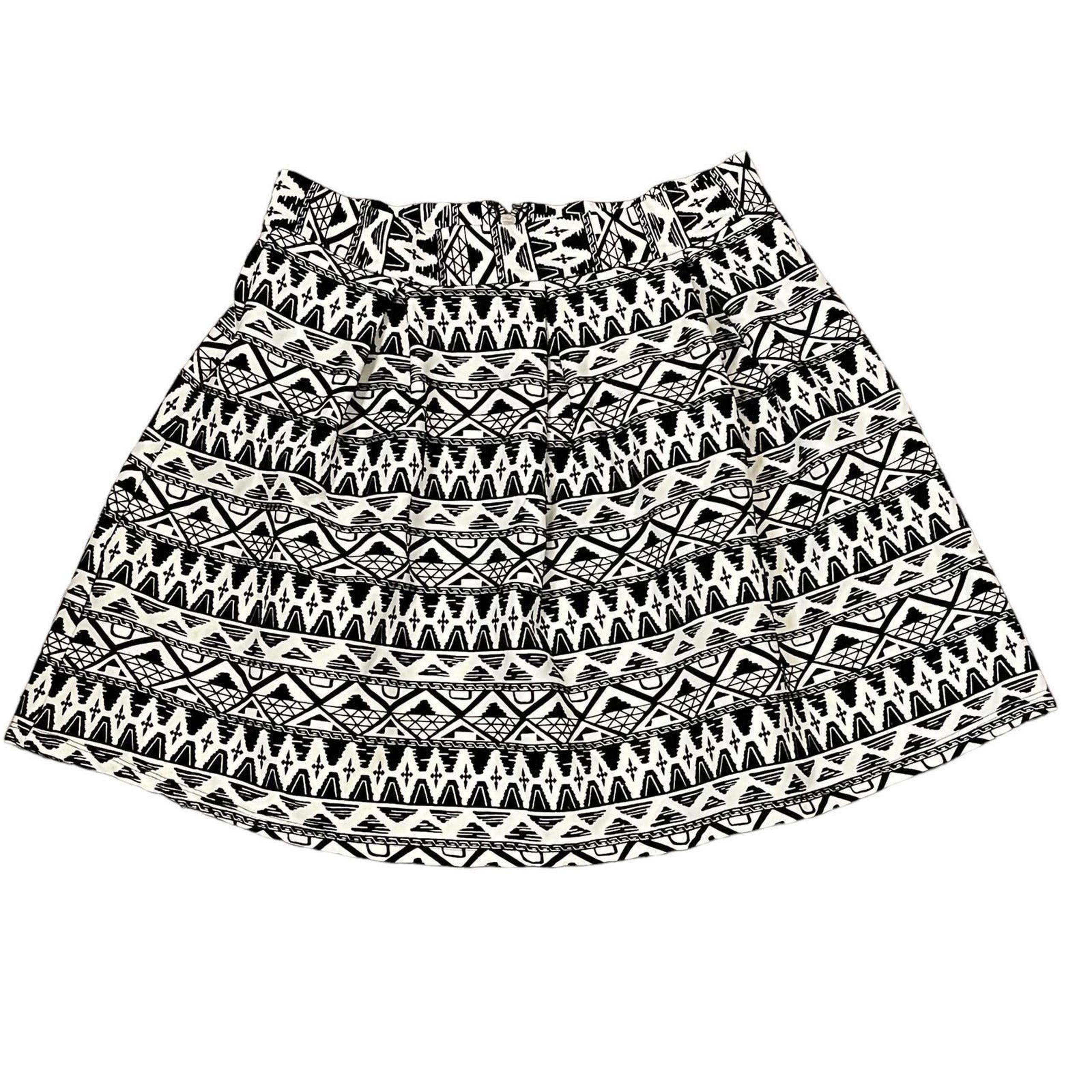 Forever 21 Skirt Size 1 Juniors Black White Lined Nylon Blend Womens 28X18