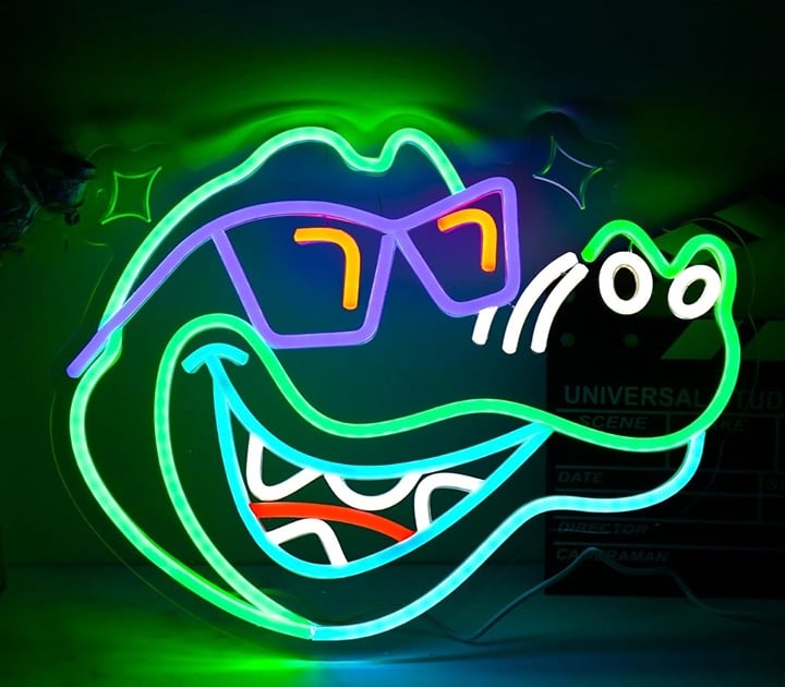 Fun Bight Cool Crocodile LED Night Light Room Wall Decoration
