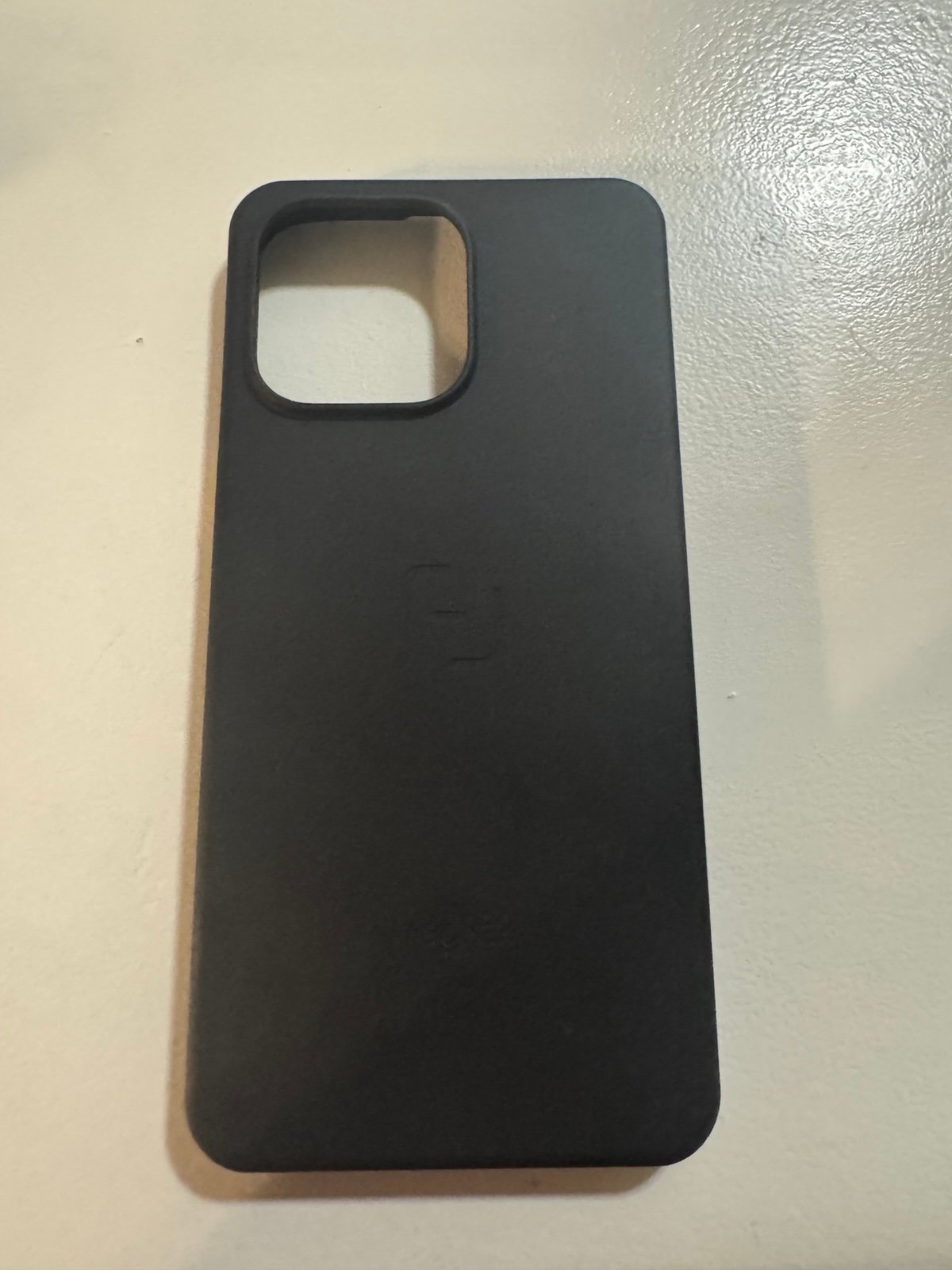 2 Silicone MagBak iPhone 15 pro max cases. (MagSafe Compatible)