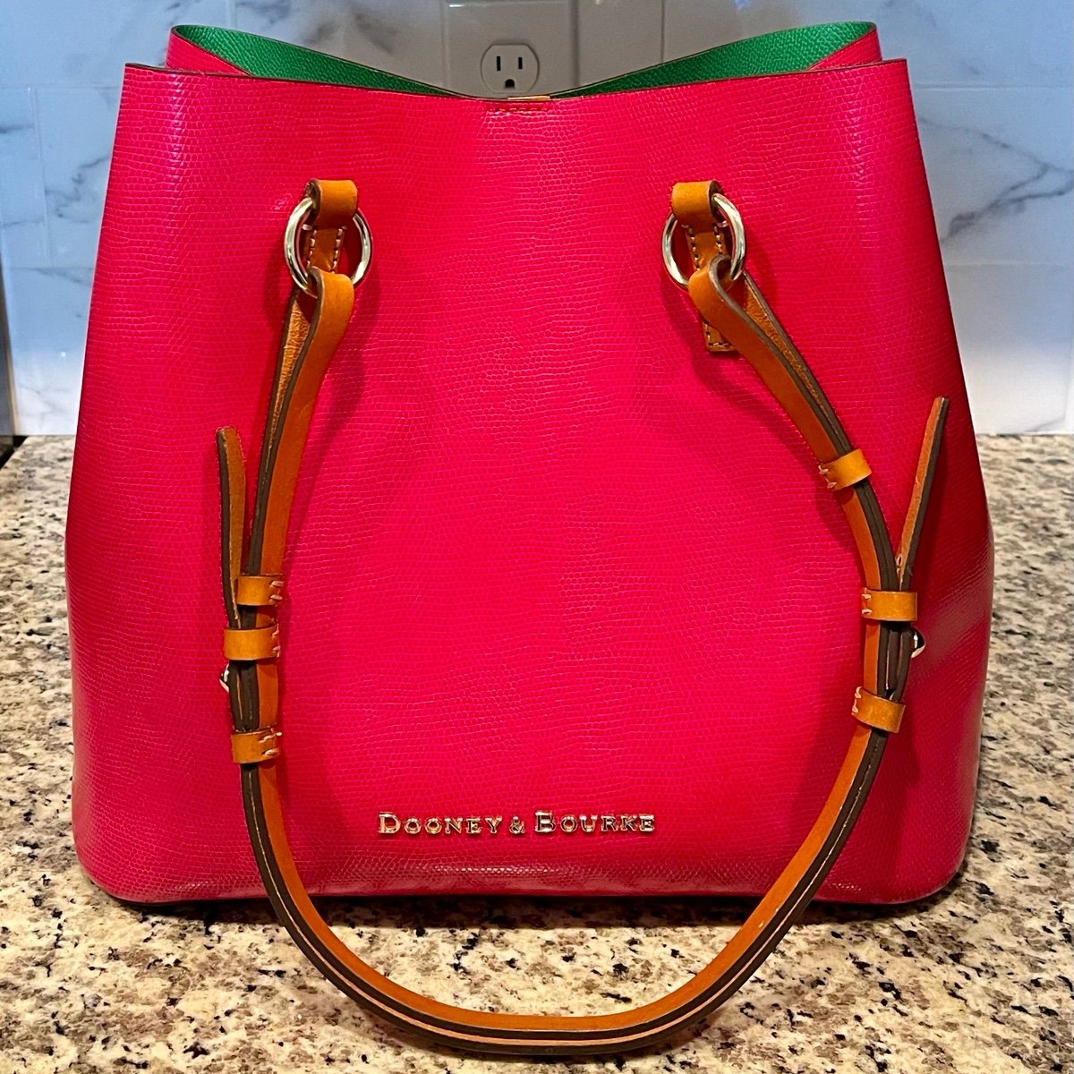 NWOT Dooney & Bourke Lg Sierra Tote