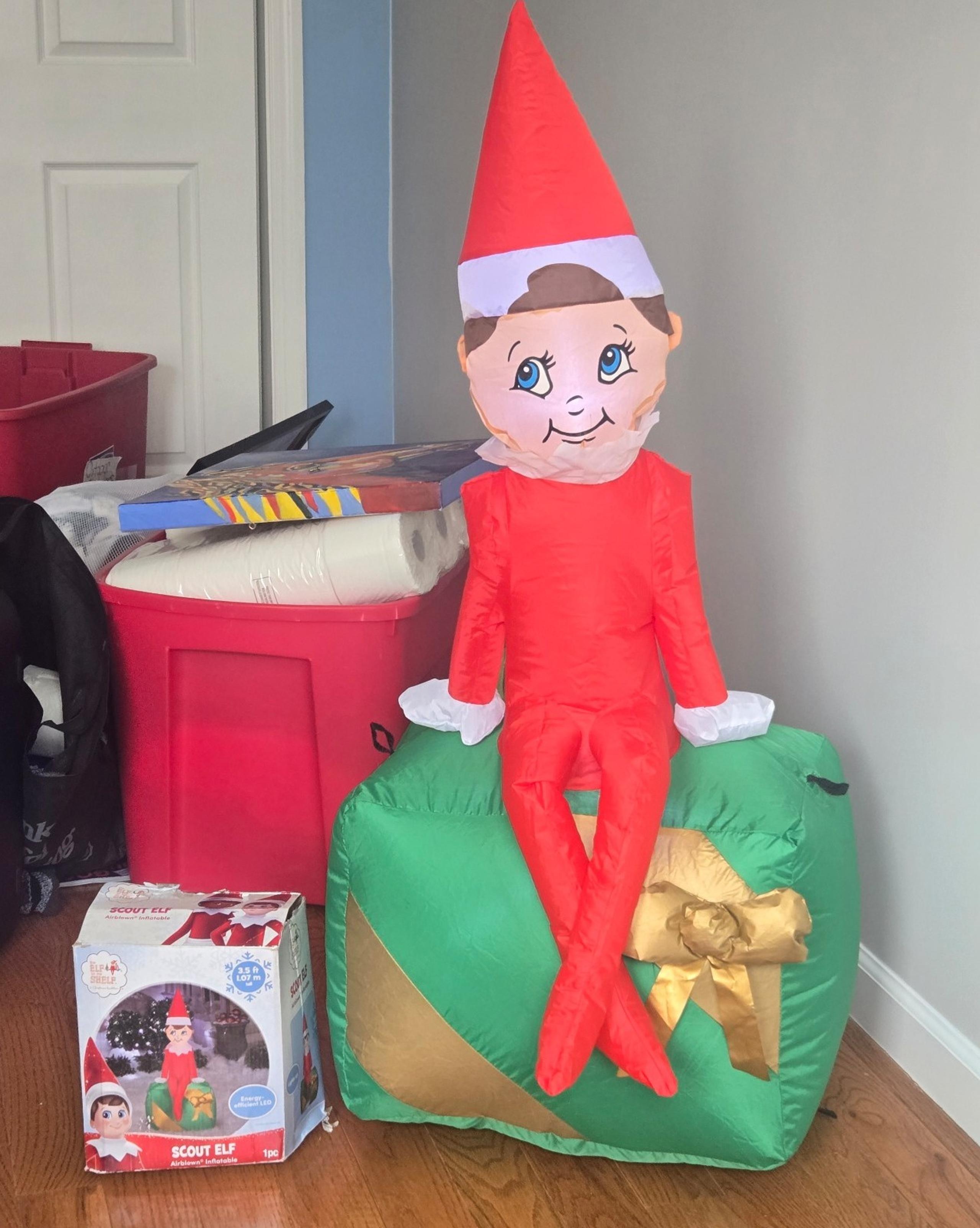 Elf On The Shelf Inflatable Scout On Present 3.5 ft Tall Christmas Outdoor Decor