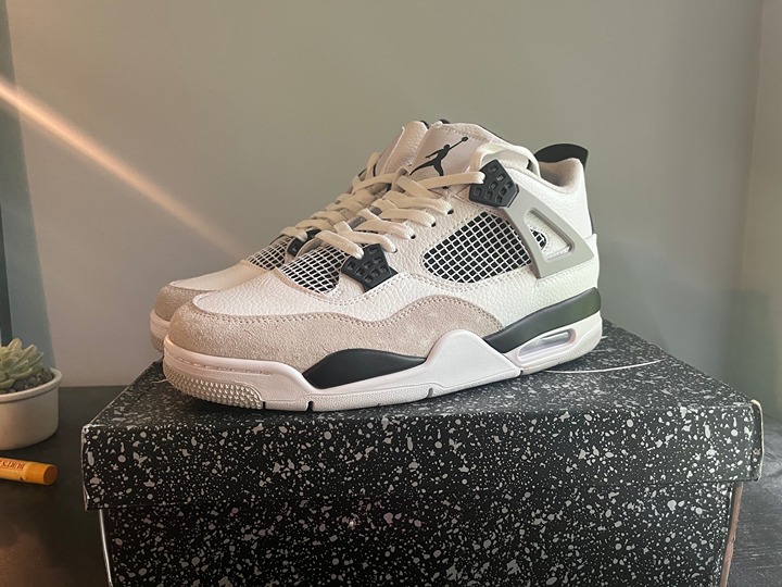 Jordan 4 military black size 10