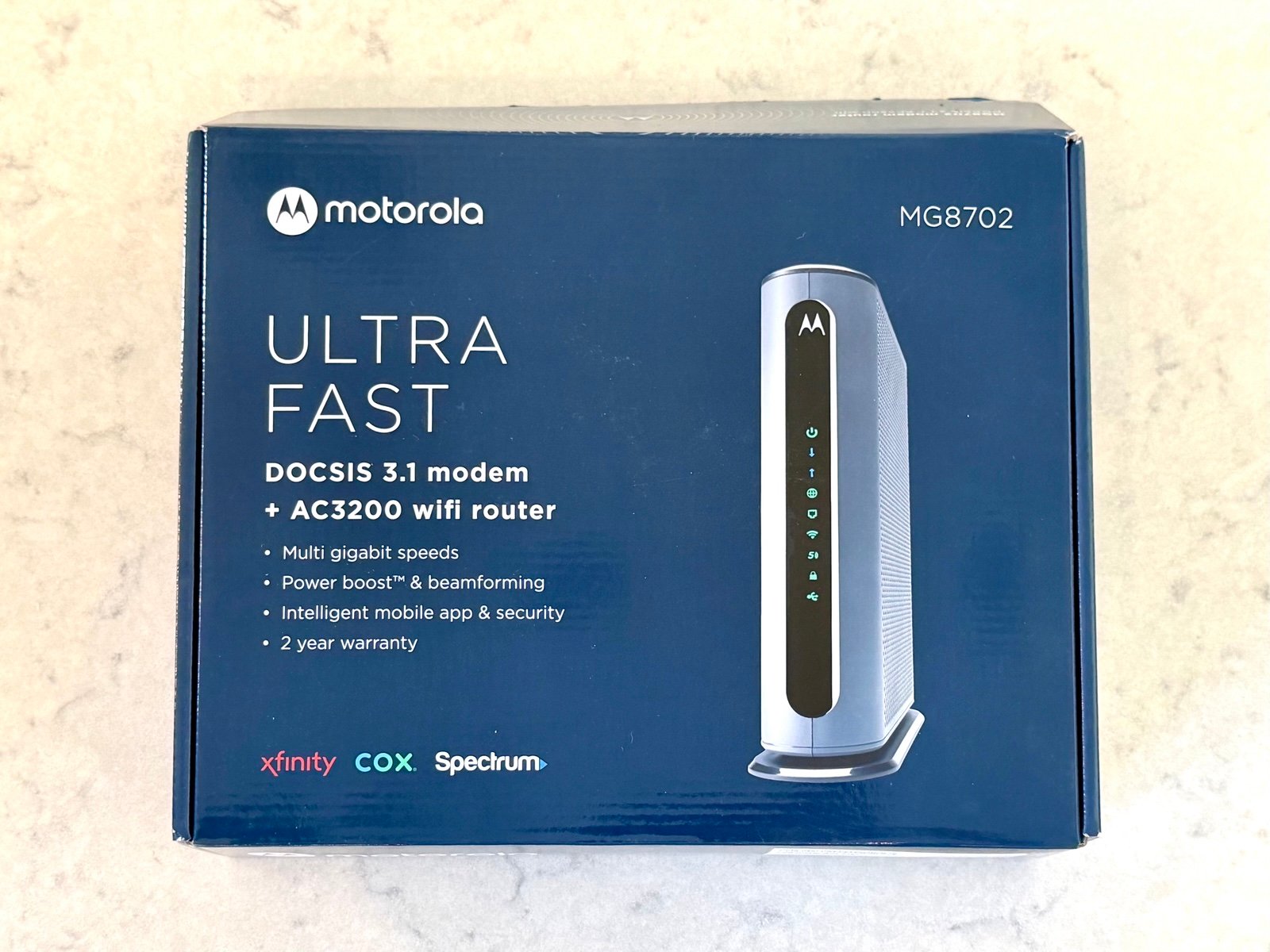 Motorola MG8702 DOCSIS 3.1 Modem + AC3200 WiFi Router Combo