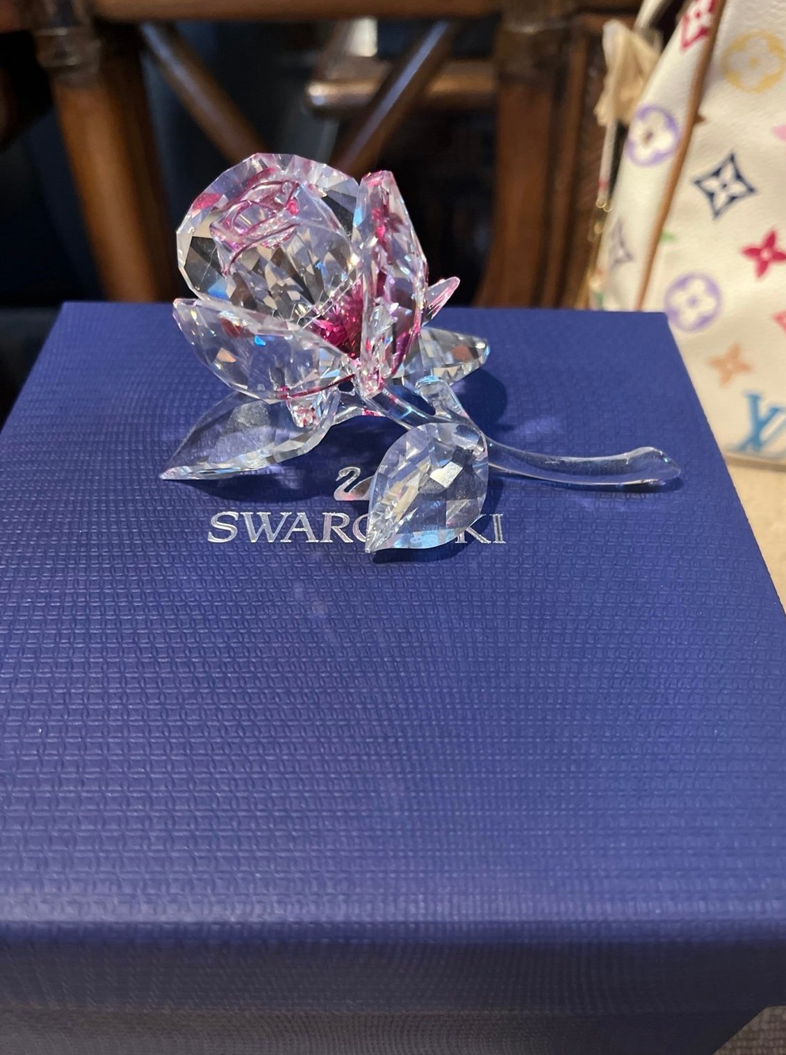 SWAROVSKI Figurine In the Secret Garden Blossoming Rose (2017 Issue) 5248878