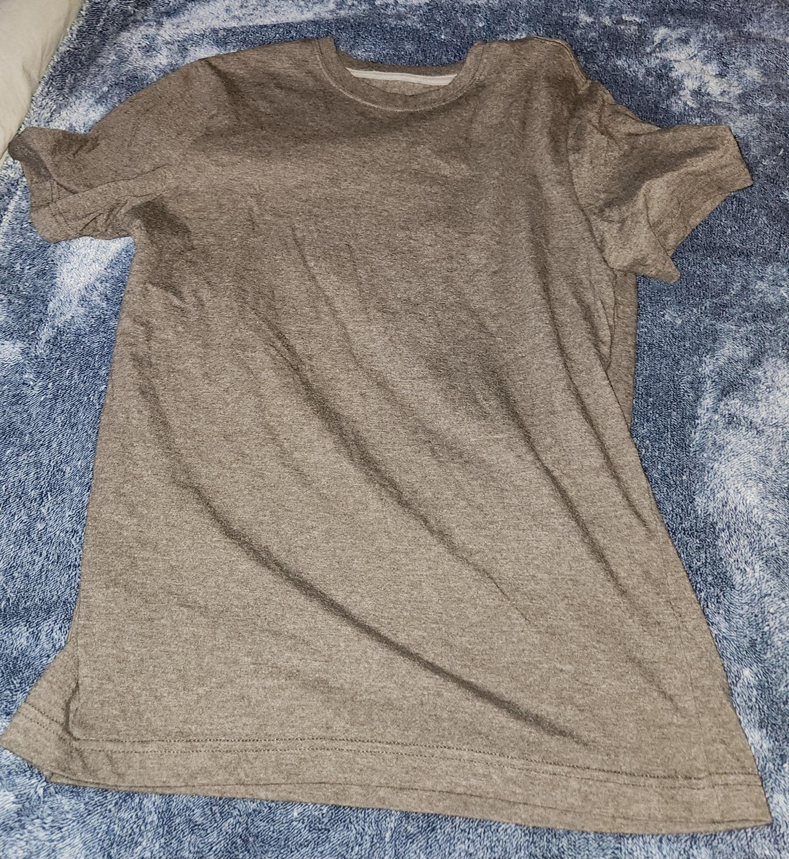 Men's Xersion T-shirt size small