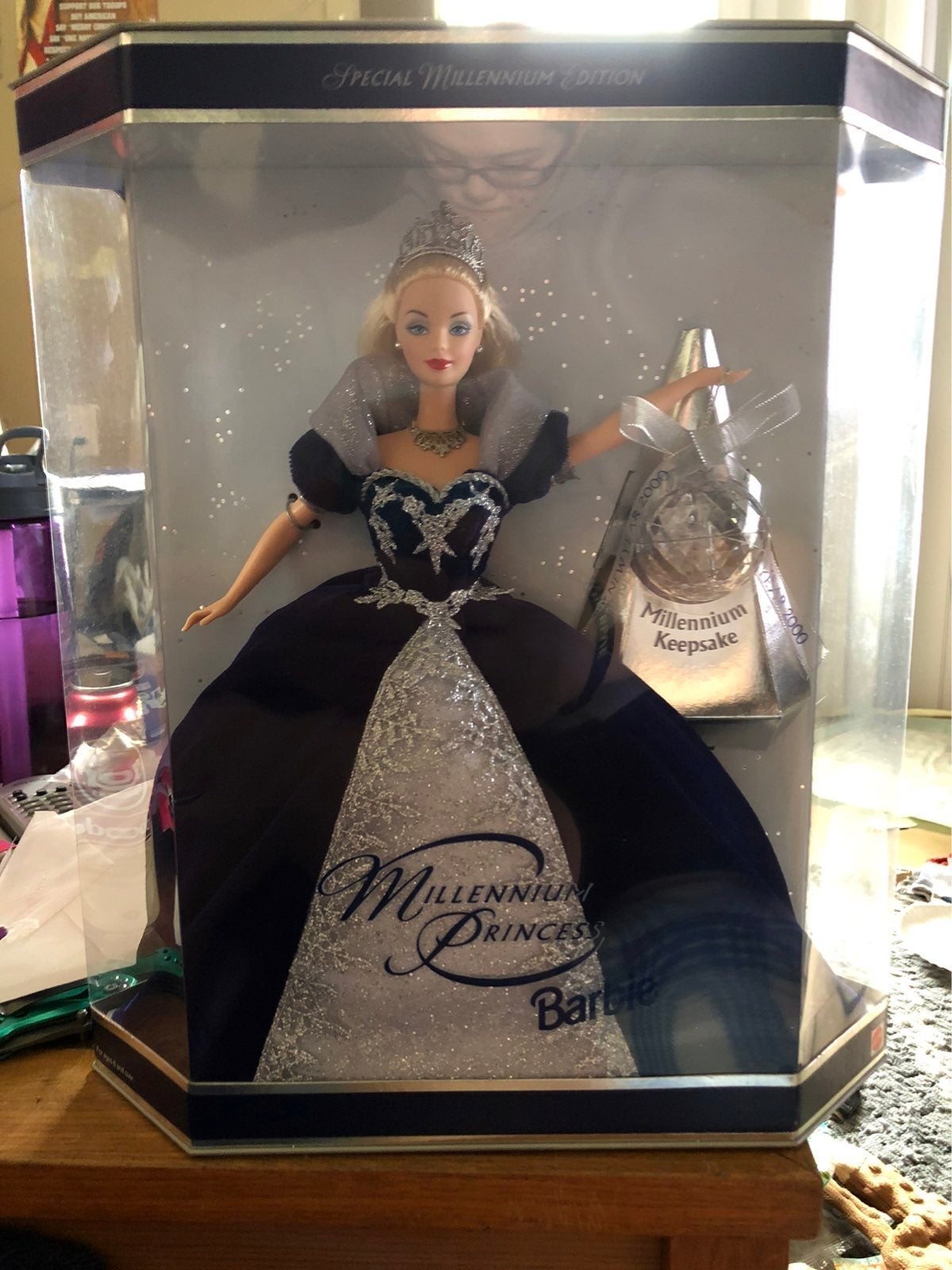 2000's Millennial Barbie with Keepsake