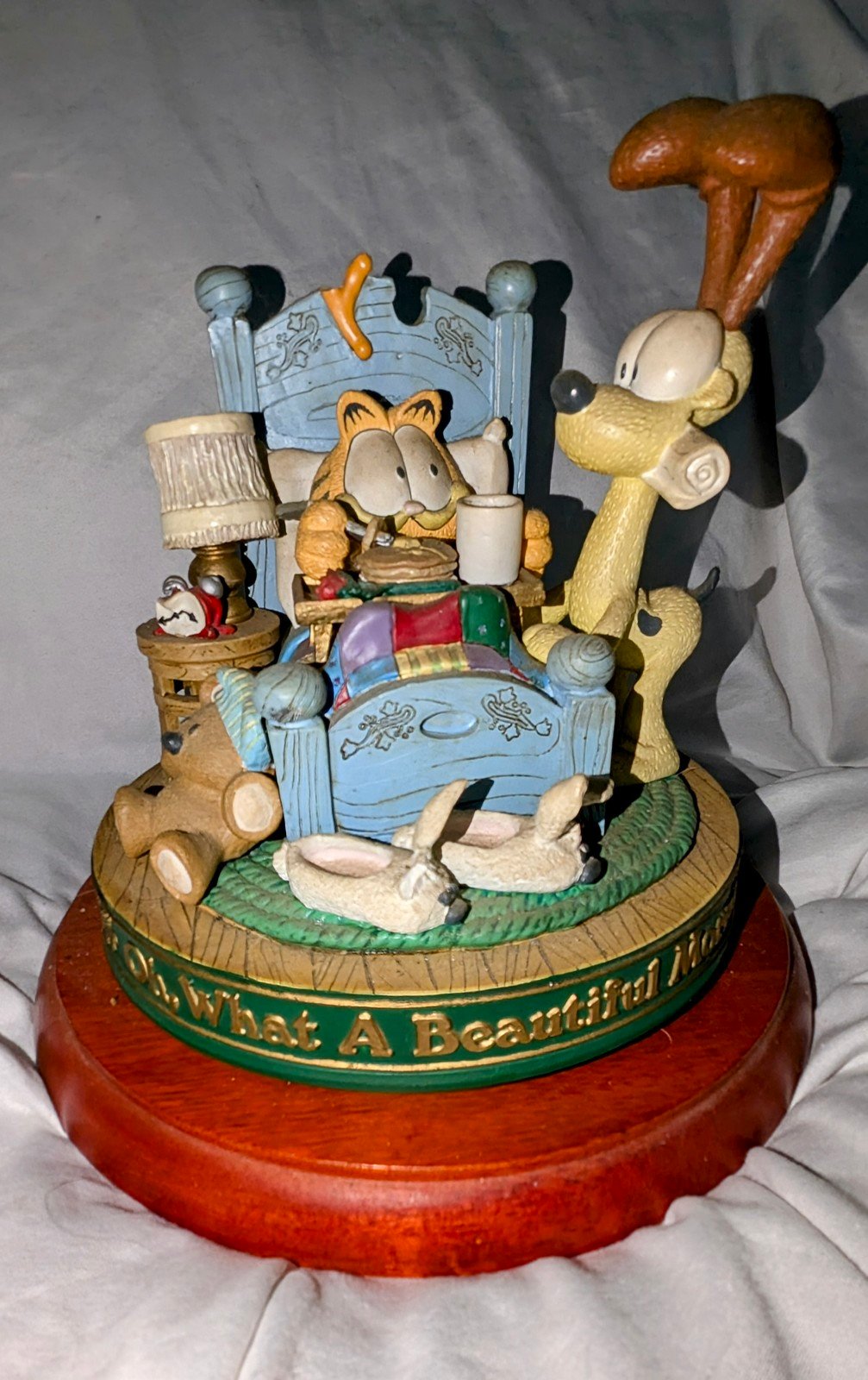 Vintage Garfield Danbury Mint Music Box Figurine Oh What A Beautiful Mornin