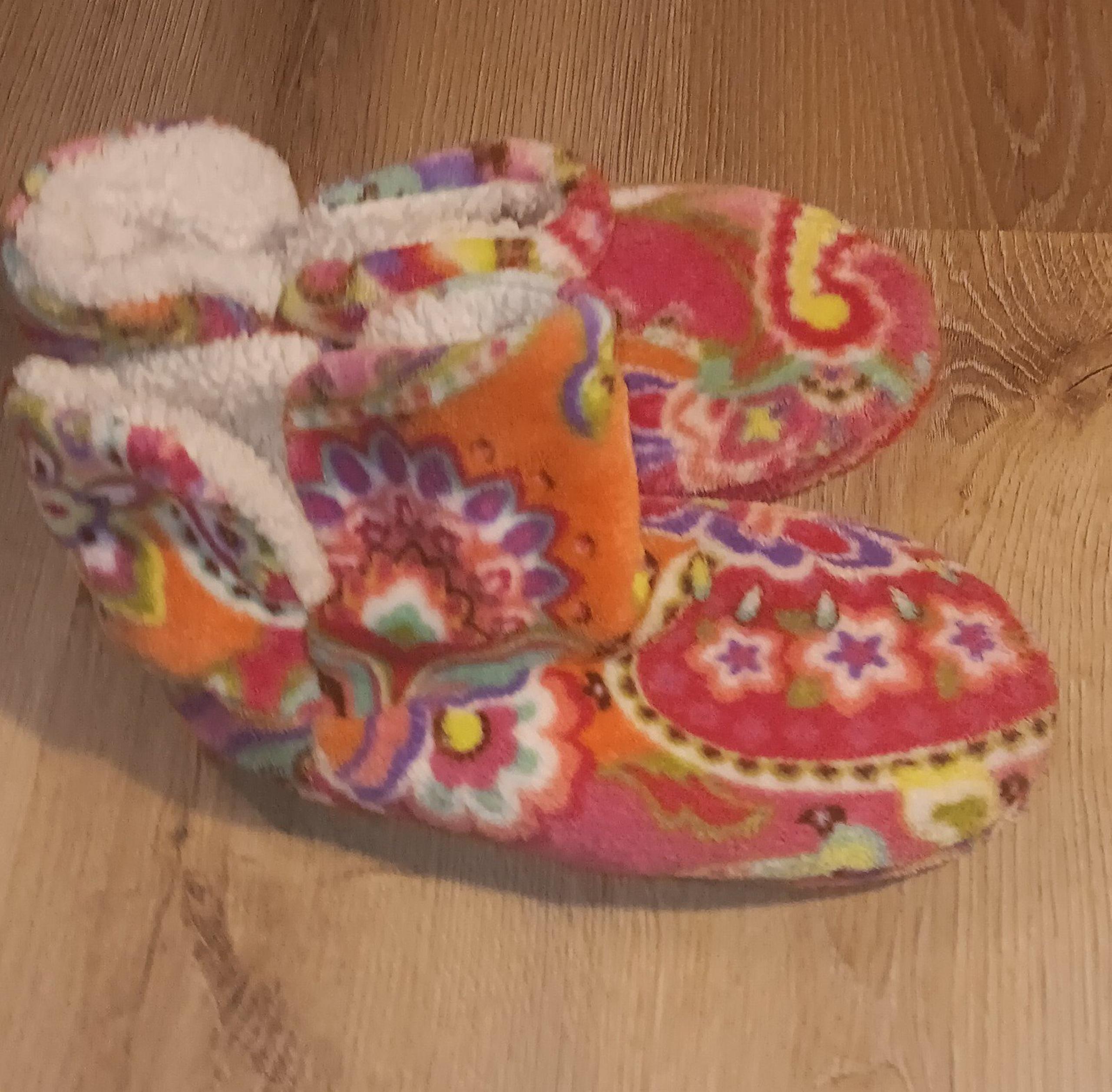 Vera Bradley Bootie Slippers Size 7/8