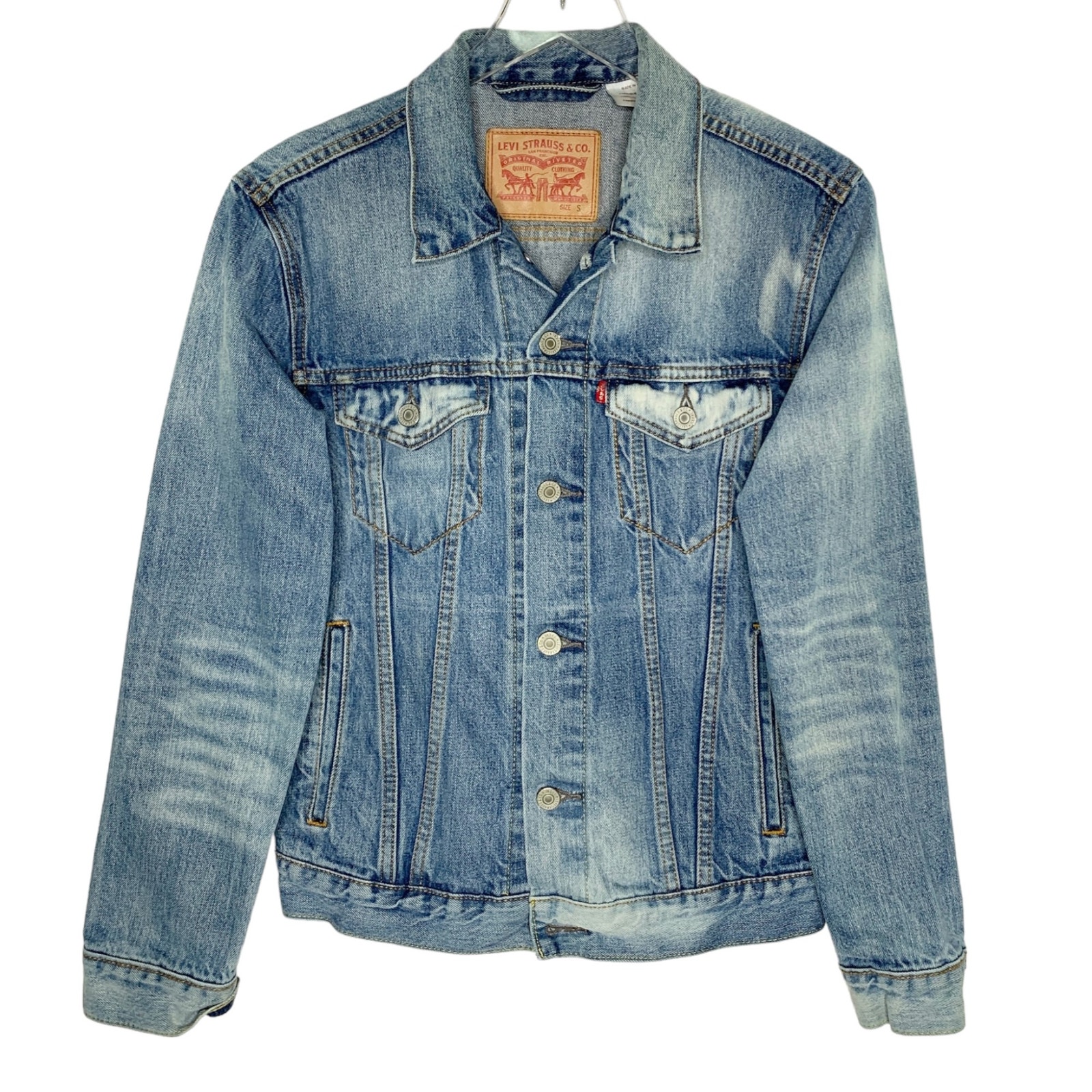 Levis S Denim Distressed Trucker Jacket Faded Blue Two Front Pockets Classic