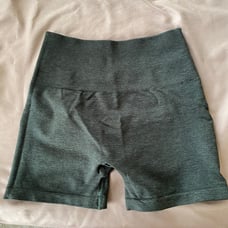 Alphalete amplify shorts