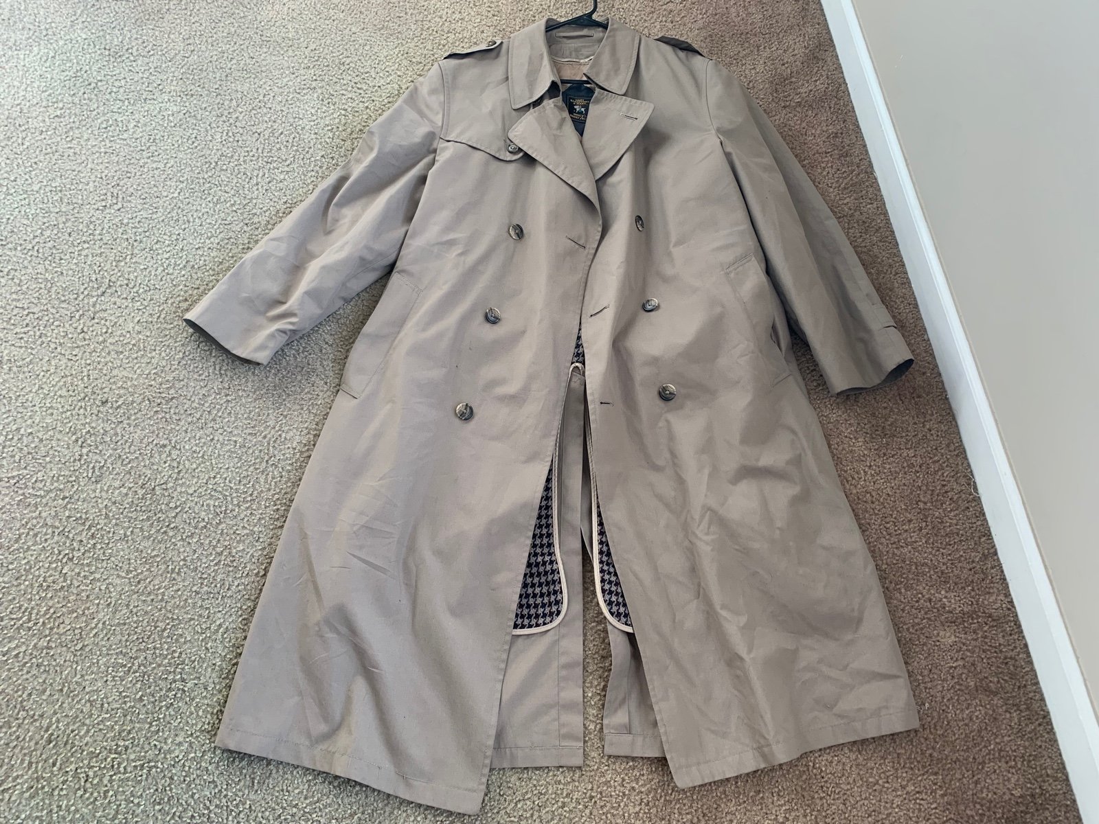 Hart Schaffner & Marx Men’s Trench Coat