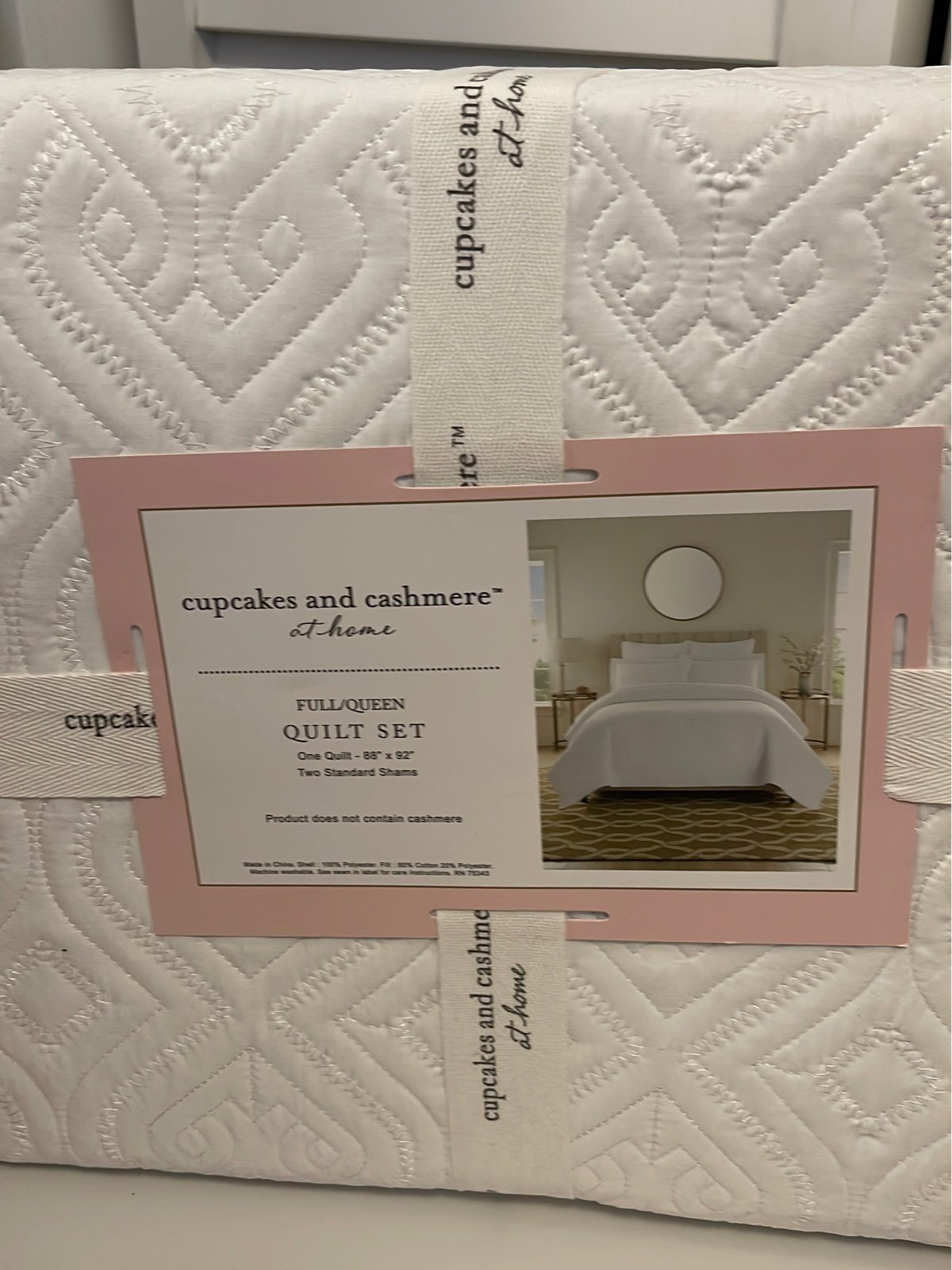 Cupcakes and Cashmere White FULL/QUEEN Quilt Shams Set !