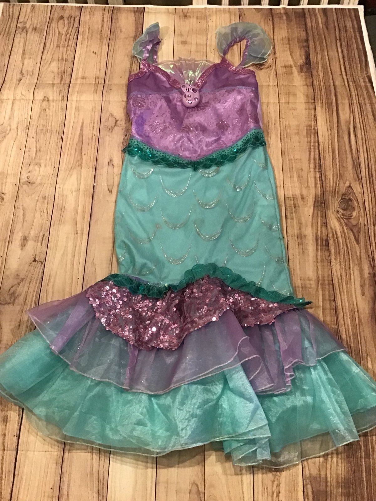 Disney store Ariel little mermaid girls costume 7/8 singing seashell