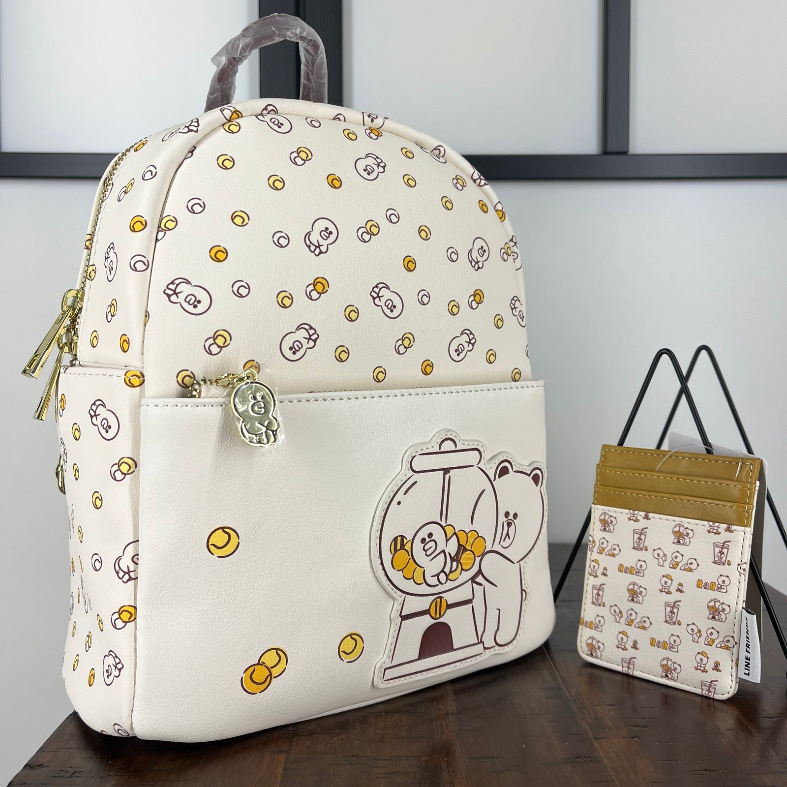 Line friends cheap bt21 backpack