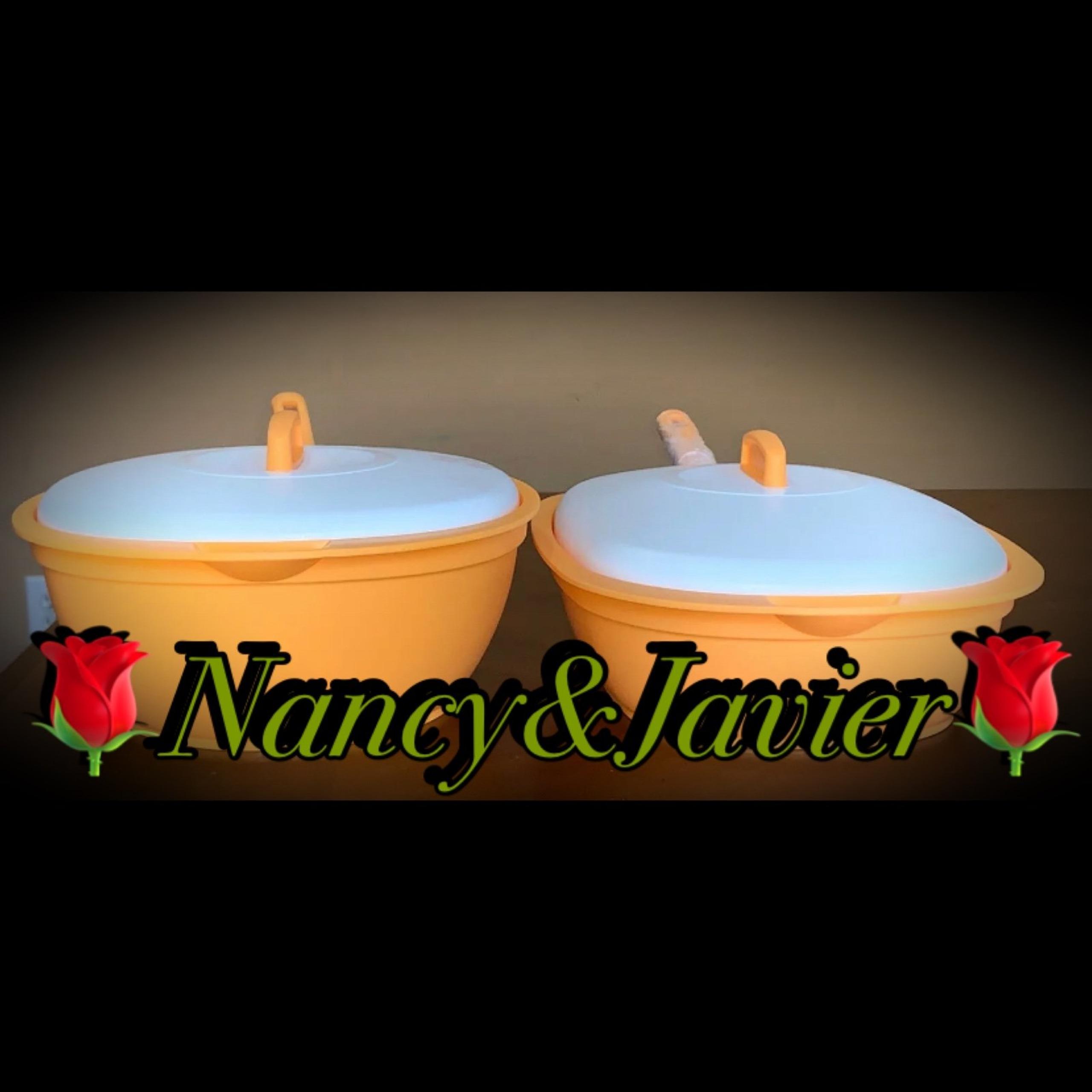 TUPPERWARE NEW LEGACY SERVING CENTER BOWL SET-IN ORANGE COLOR  !!!!!!