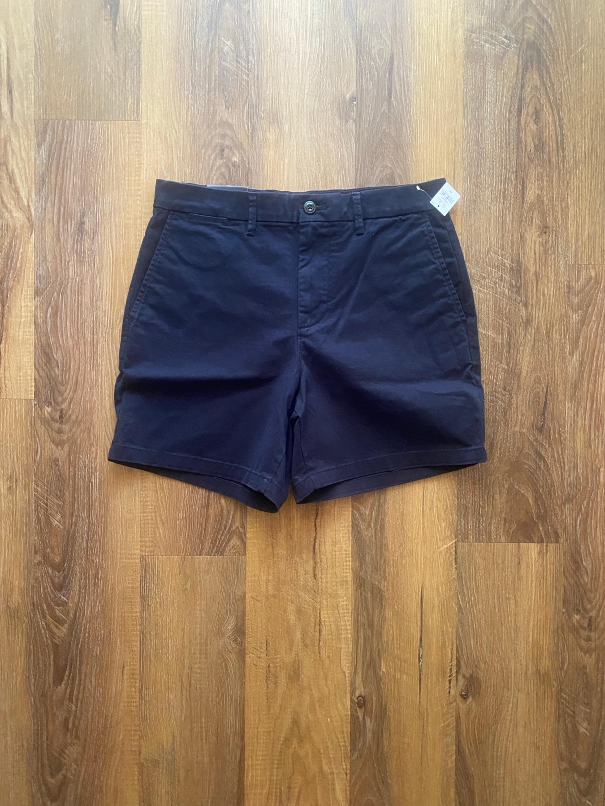 Brand New GAP Black Shorts 29in NWT