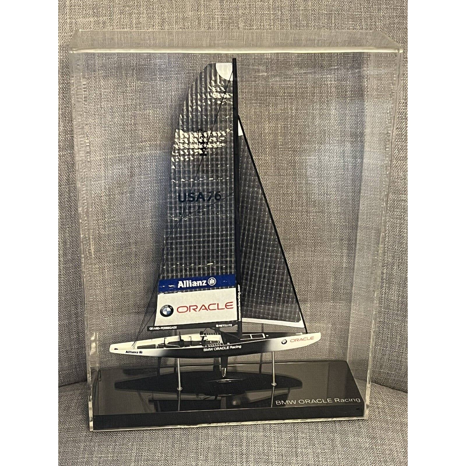 BMW Oracle Racing Quest for the Cup ￼Incredible Model Ship in Display Case read