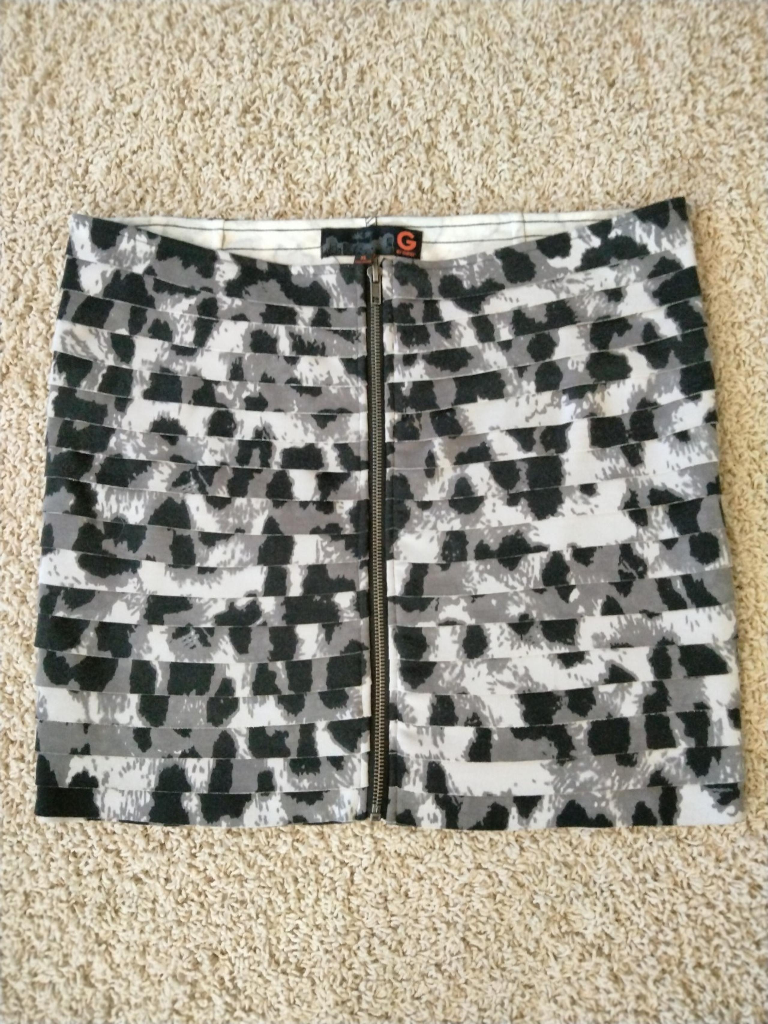 Guess Zipper Front Skirt