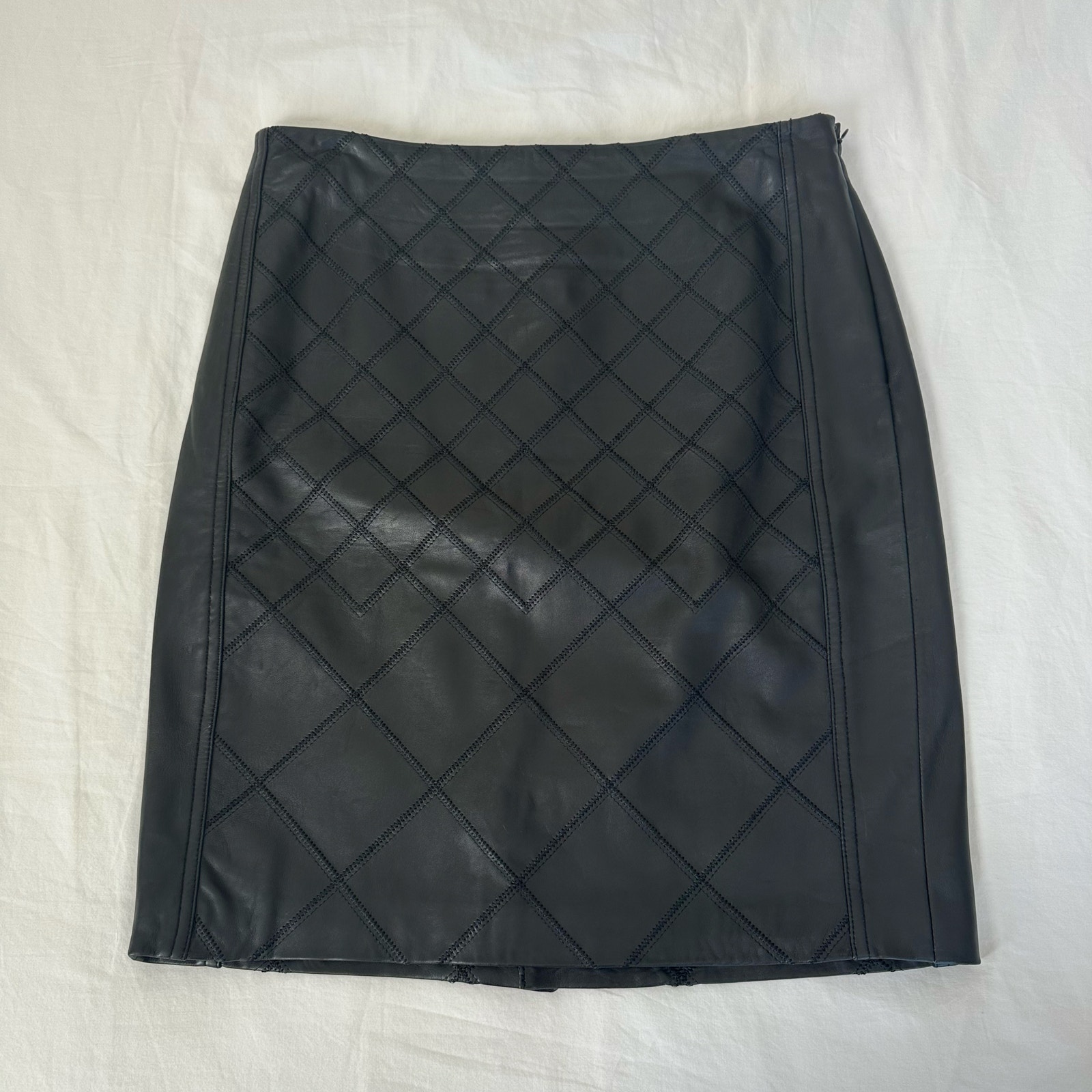 Black Leather Pencil Skirt Diamond Embroidered White House Black Market US8