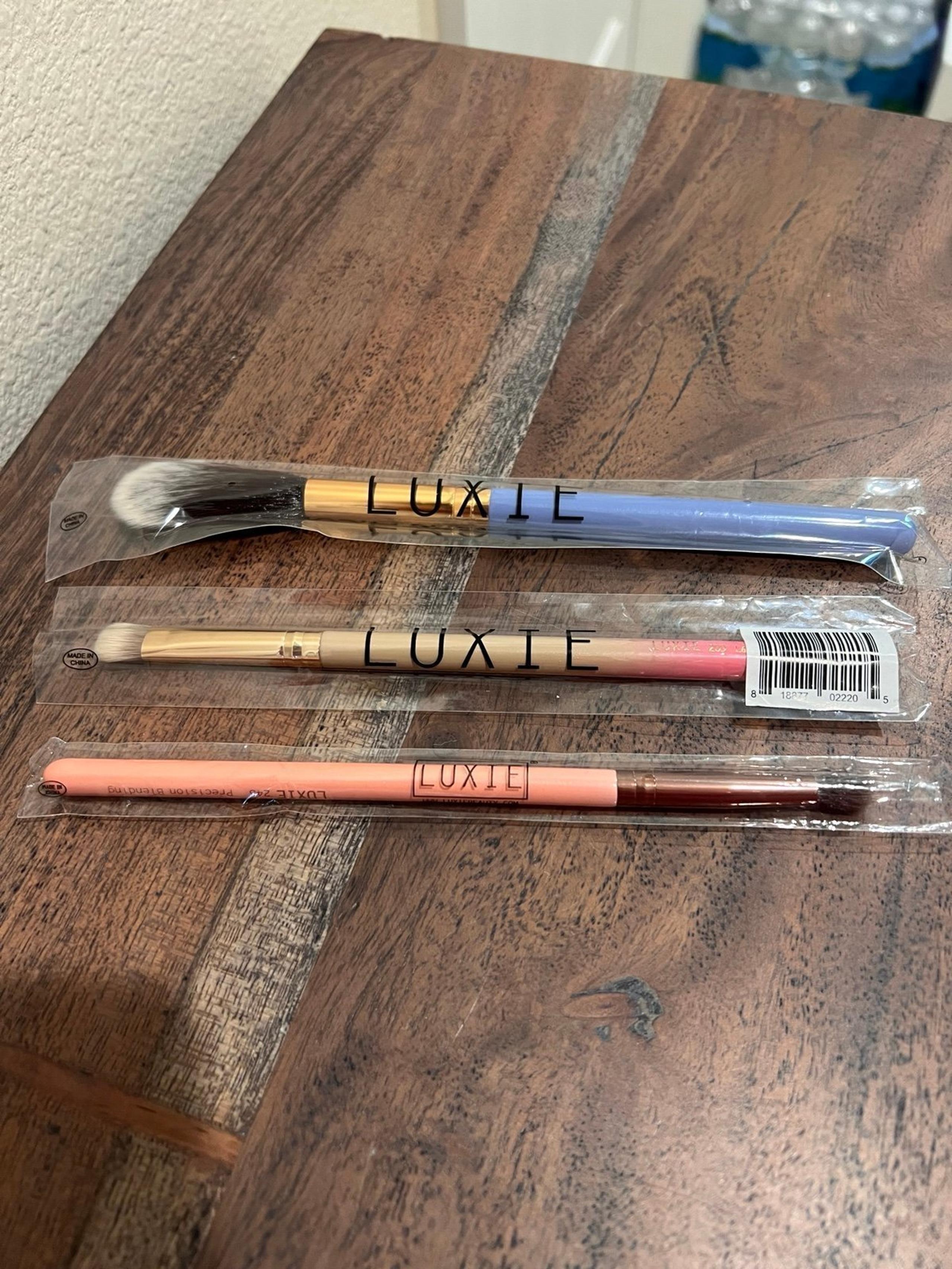 3 Piece Luxie High-End Makeup Brush Lot
