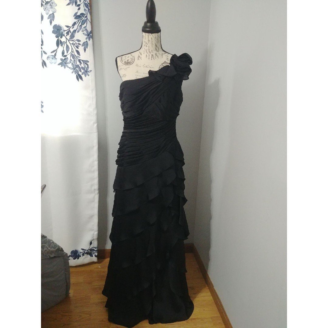 NWT Jade Couture One Shoulder Ruffle Black Mother's dress 10