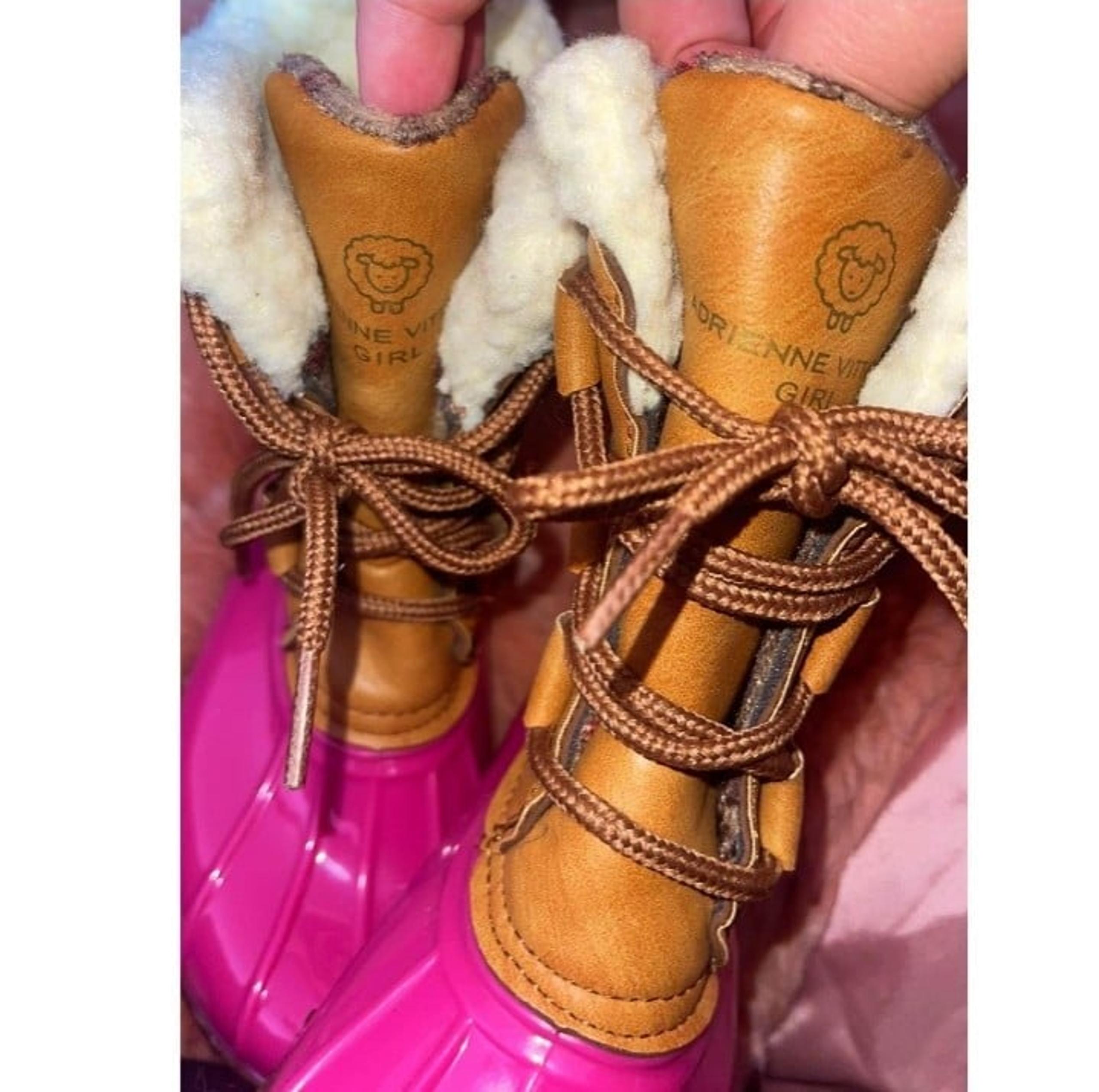 adrienne vittadini boots