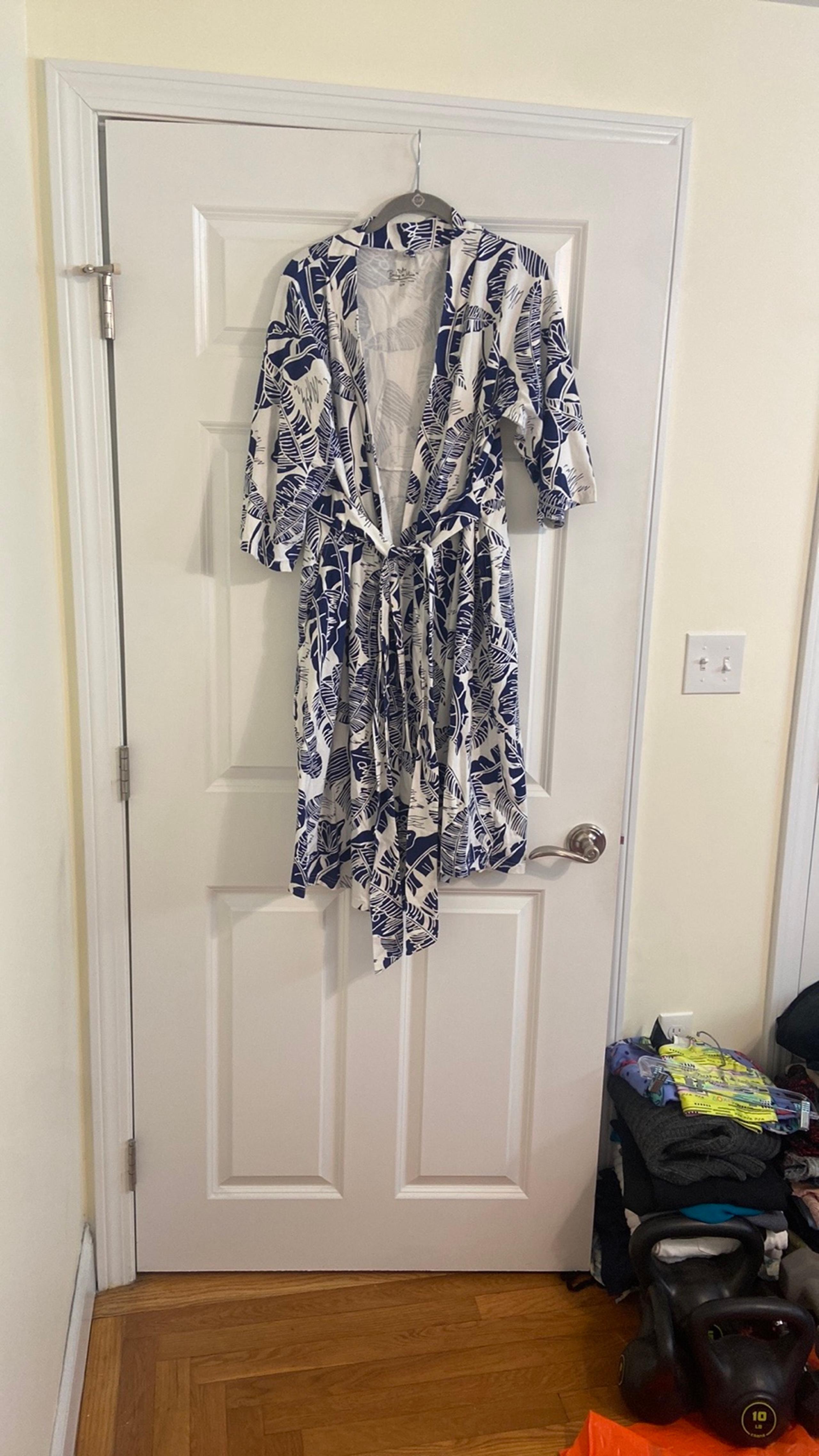 women’s pregnancy / nursing robe