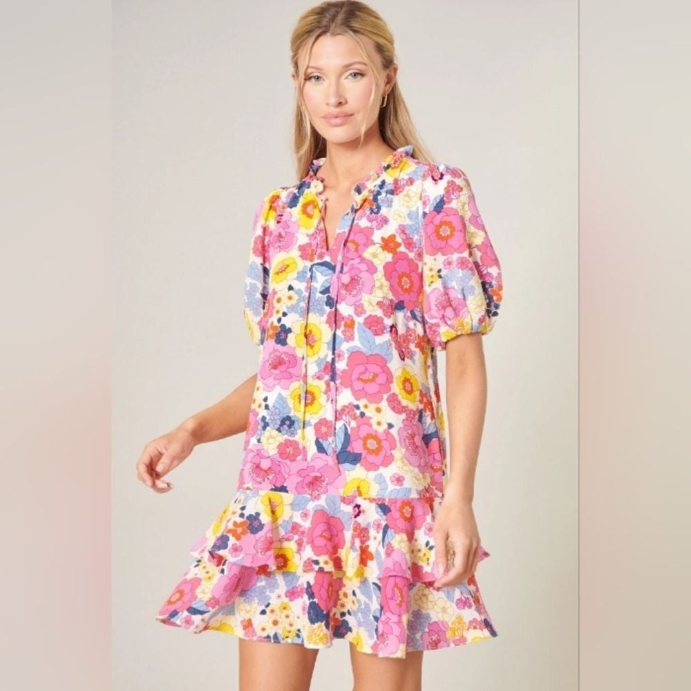 EUC Sugarlips Summersalt Floral Runner up shift dress size small